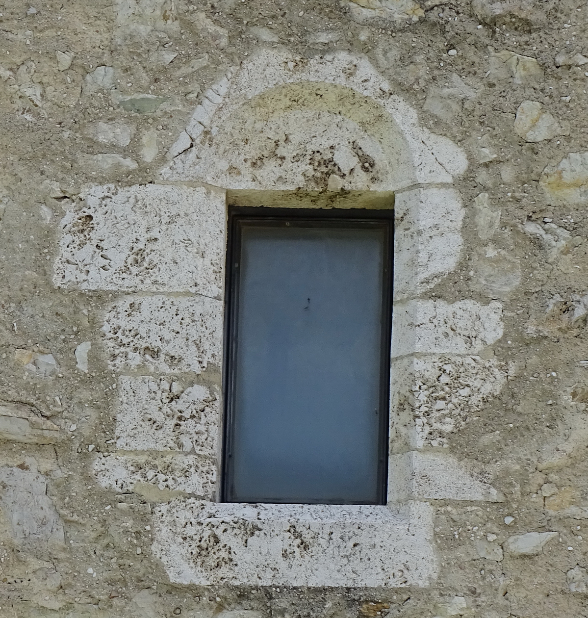 finestra, monofora - ambito Italia centrale (sec. XIV)