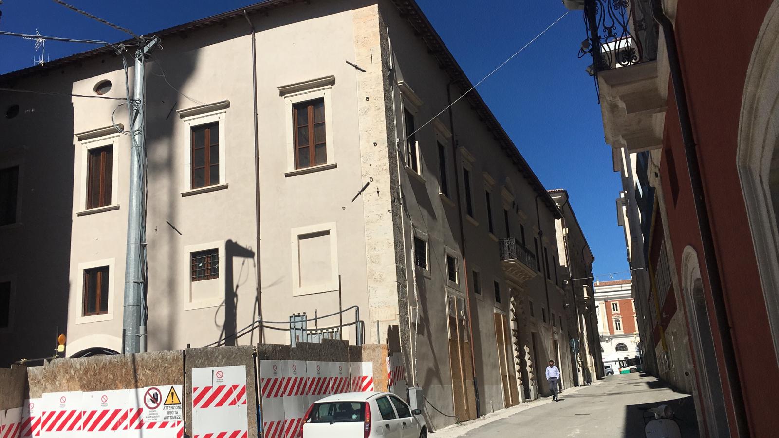 Palazzo De Marchis (palazzo, privato) - L'Aquila (AQ) 