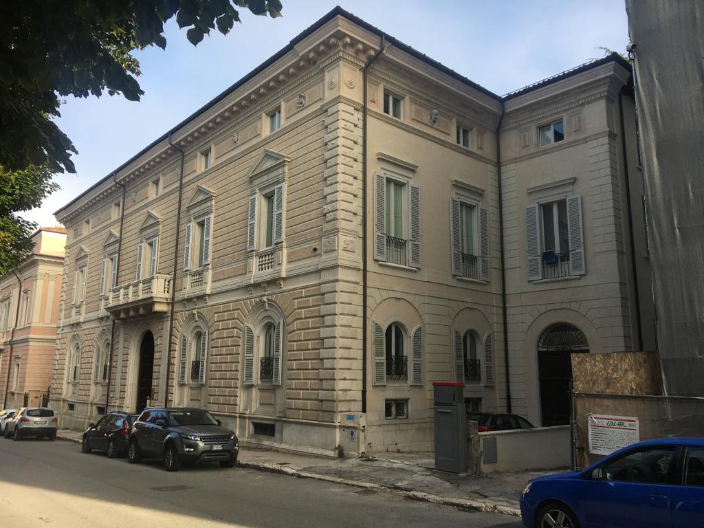 Palazzo Marinacci (palazzo, nobiliare) - L'Aquila (AQ) 