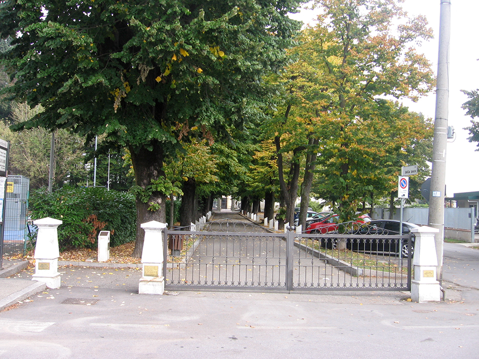 viale, commemorativo/ ai caduti della prima e seconda guerra mondiale, Viale della Rimembranza di Lacchiarella (XX, XXI)