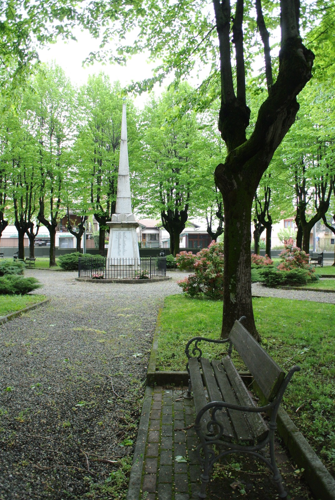 parco, commemorativo/ai caduti della prima guerra mondiale, Parco della Rimembranza di Gattinara (XIX, XX, XX, XXI)