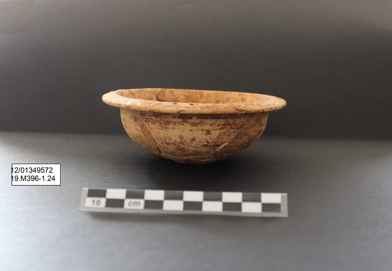 coppa, Coppa a calotta in argilla depurata - Ambito laziale, etrusco, falisco-capenate (PERIODIZZAZIONI/ Protostoria/ Eta' del Ferro)