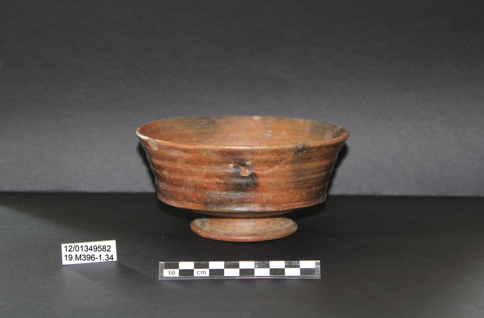 calice, calice carenato - Ambito laziale (PERIODIZZAZIONI/ Protostoria/ Eta' del Ferro)