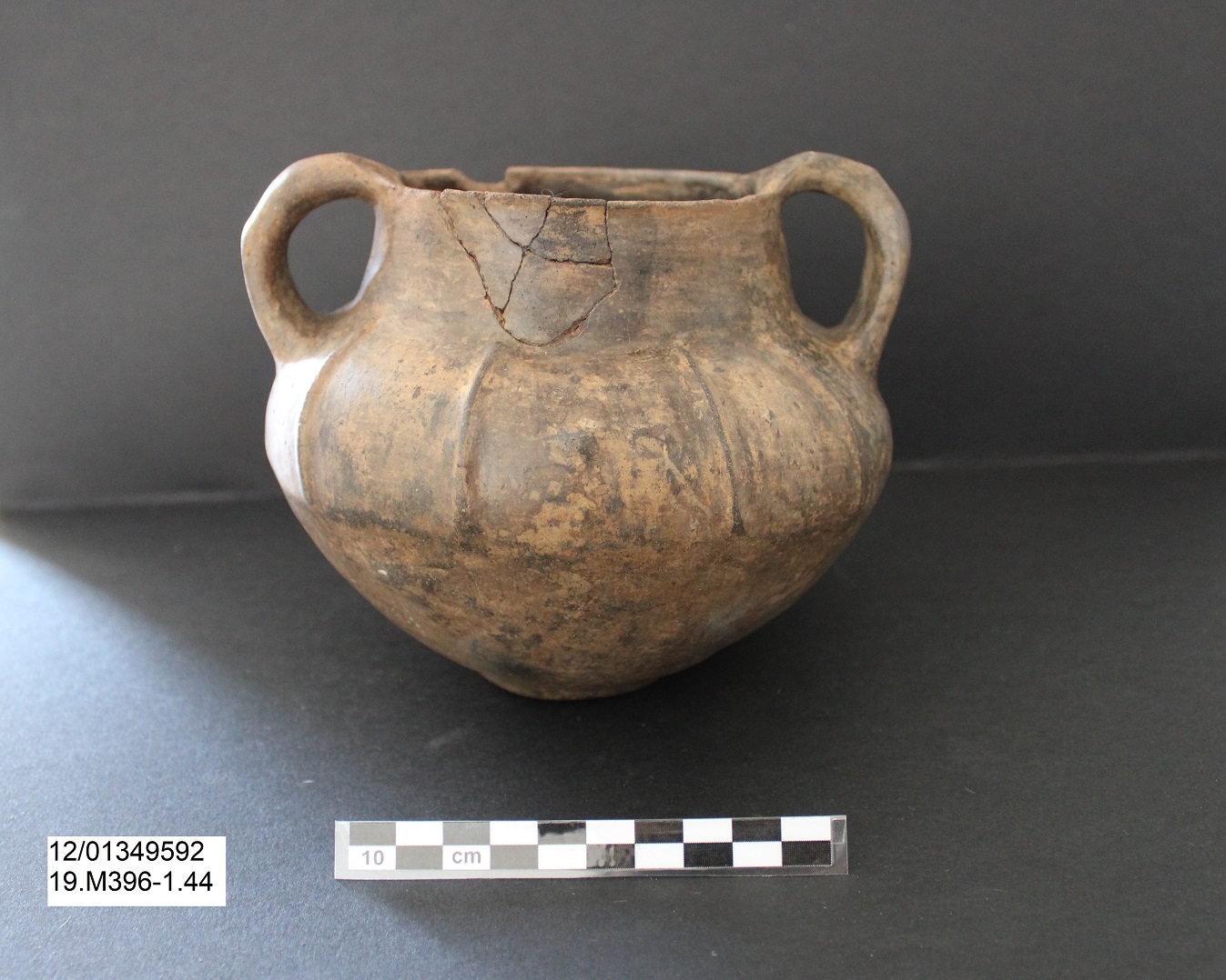 anfora - Ambito laziale (PERIODIZZAZIONI/ Protostoria/ Eta' del Ferro)