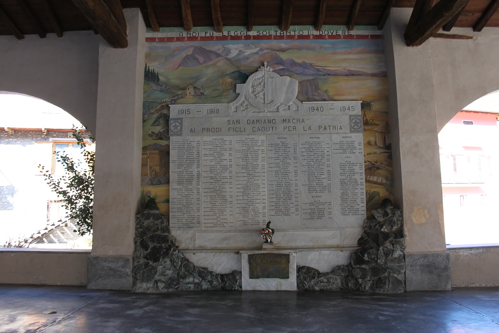monumento ai caduti, a lapide, Monumento ai caduti della prima e della seconda guerra mondiale - ambito piemontese (XX)