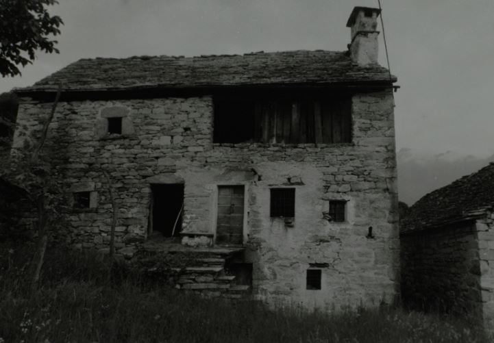 Casa rurale (casa) - MONTECRESTESE (VB)  (XVI)