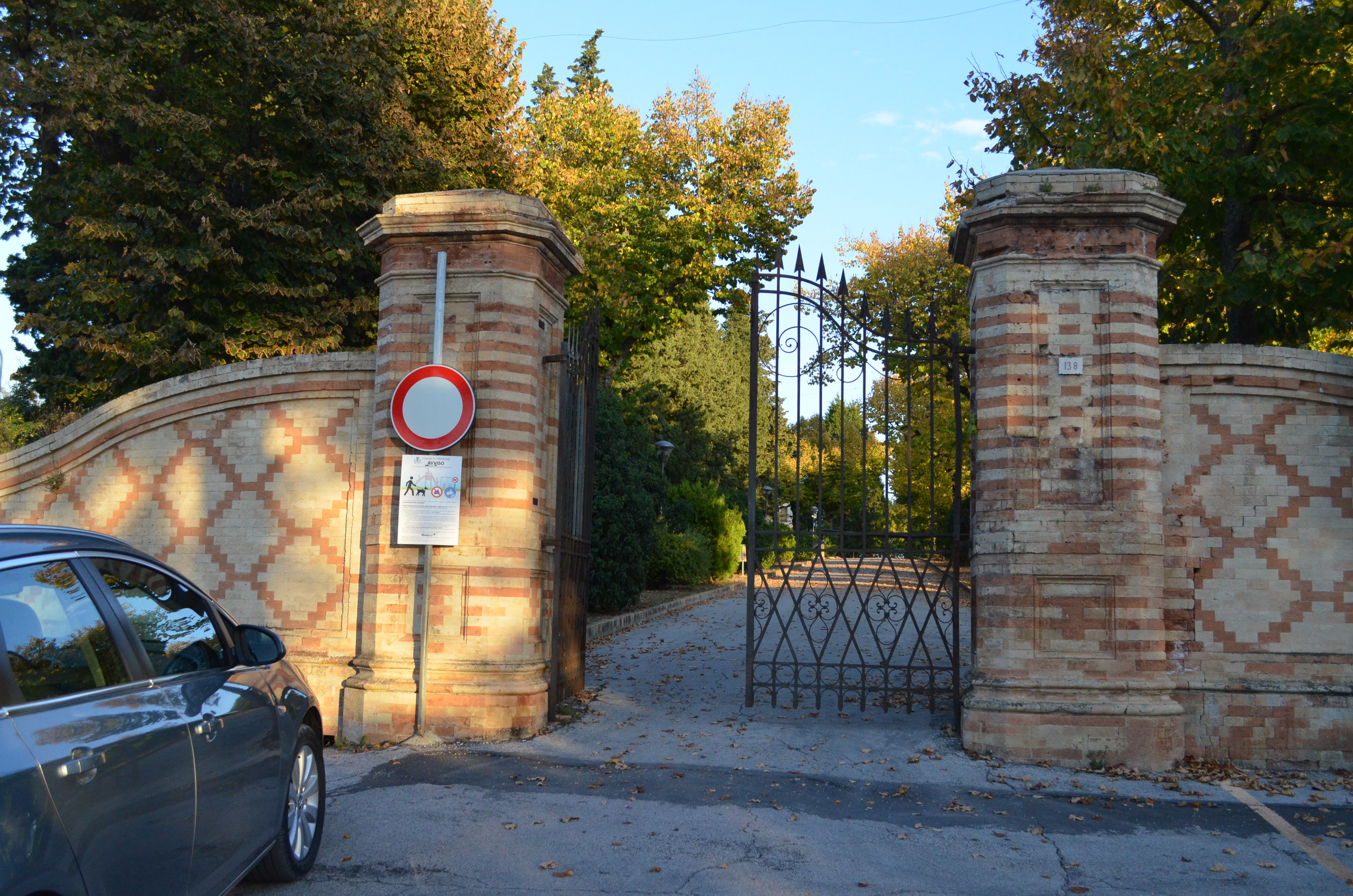 parco, pubblico/ commemorativo/ ai caduti della prima guerra mondiale, Parco della Rimembranza di Villa Fermani - maestranze locali (XX)