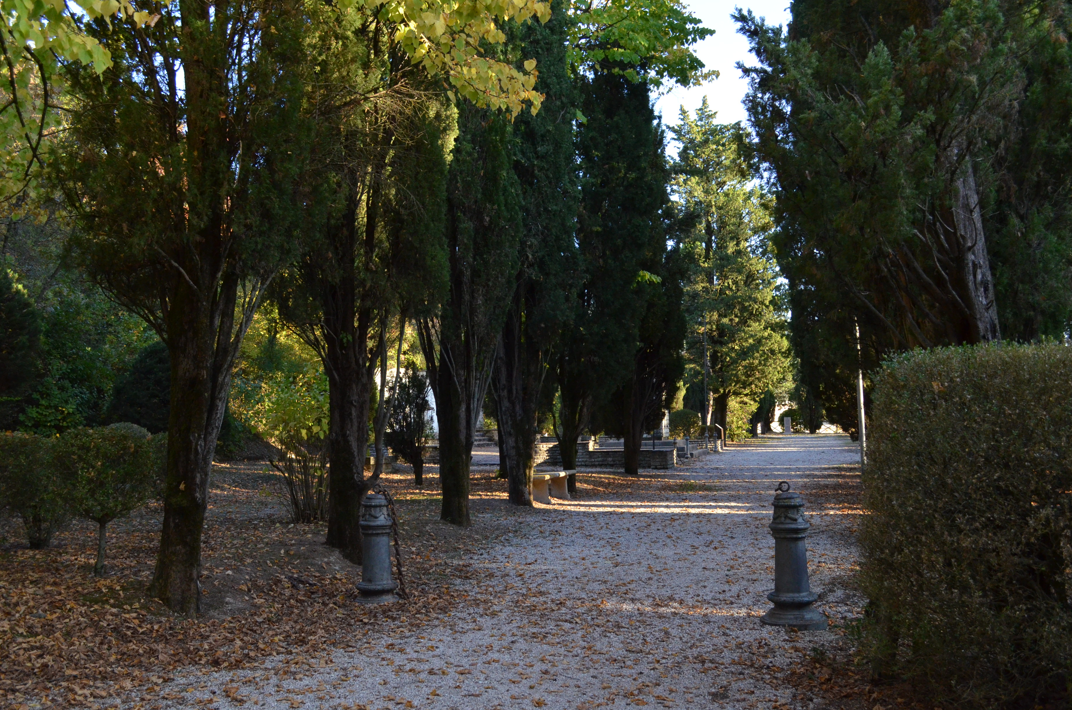 parco, commemorativo/ ai caduti della prima guerra mondiale, Parco della Rimembranza di Sassoferrato - maestranze locali (XX)
