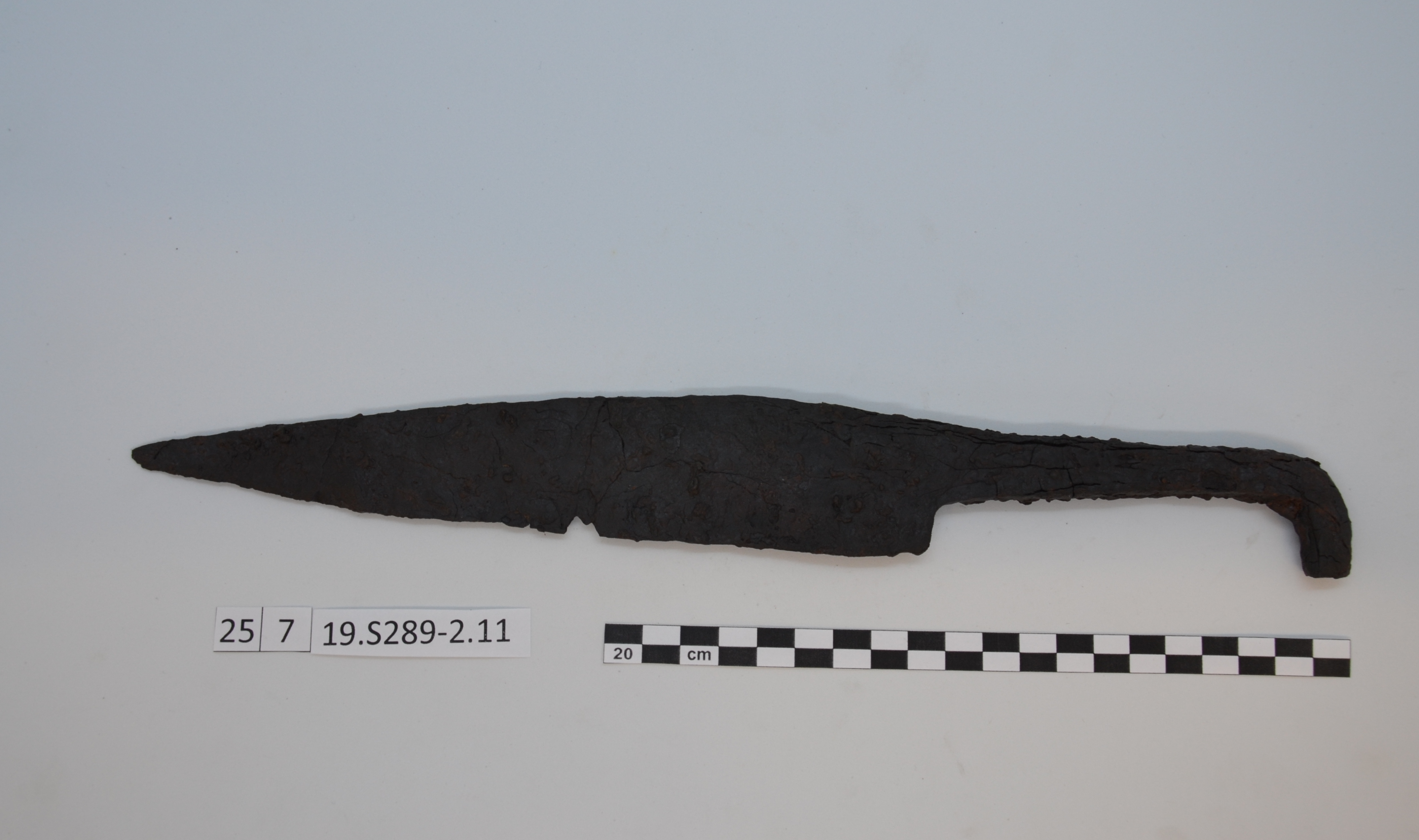 SINGOLO OGGETTO/ coltello, 