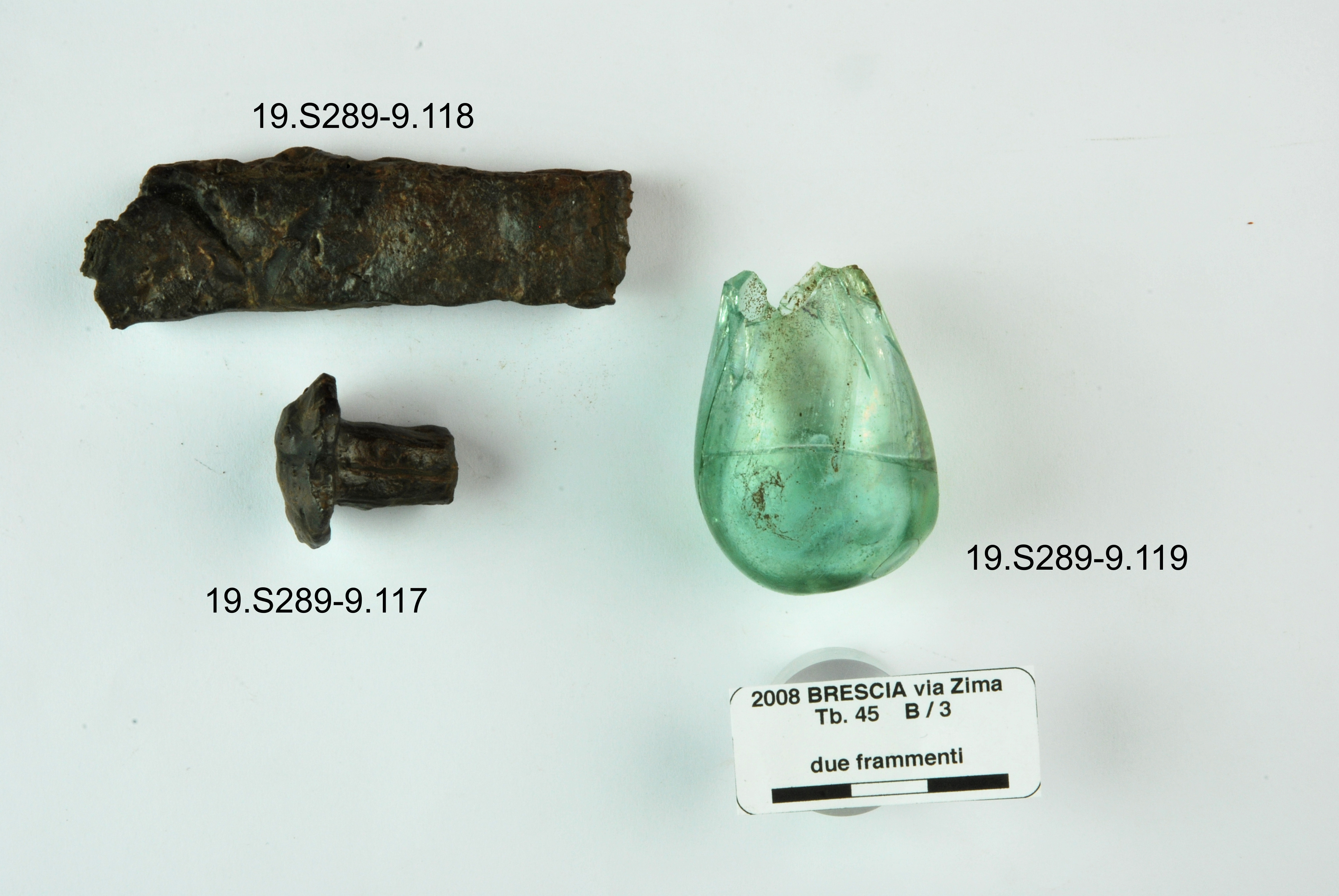 SINGOLO OGGETTO/ balsamario, 