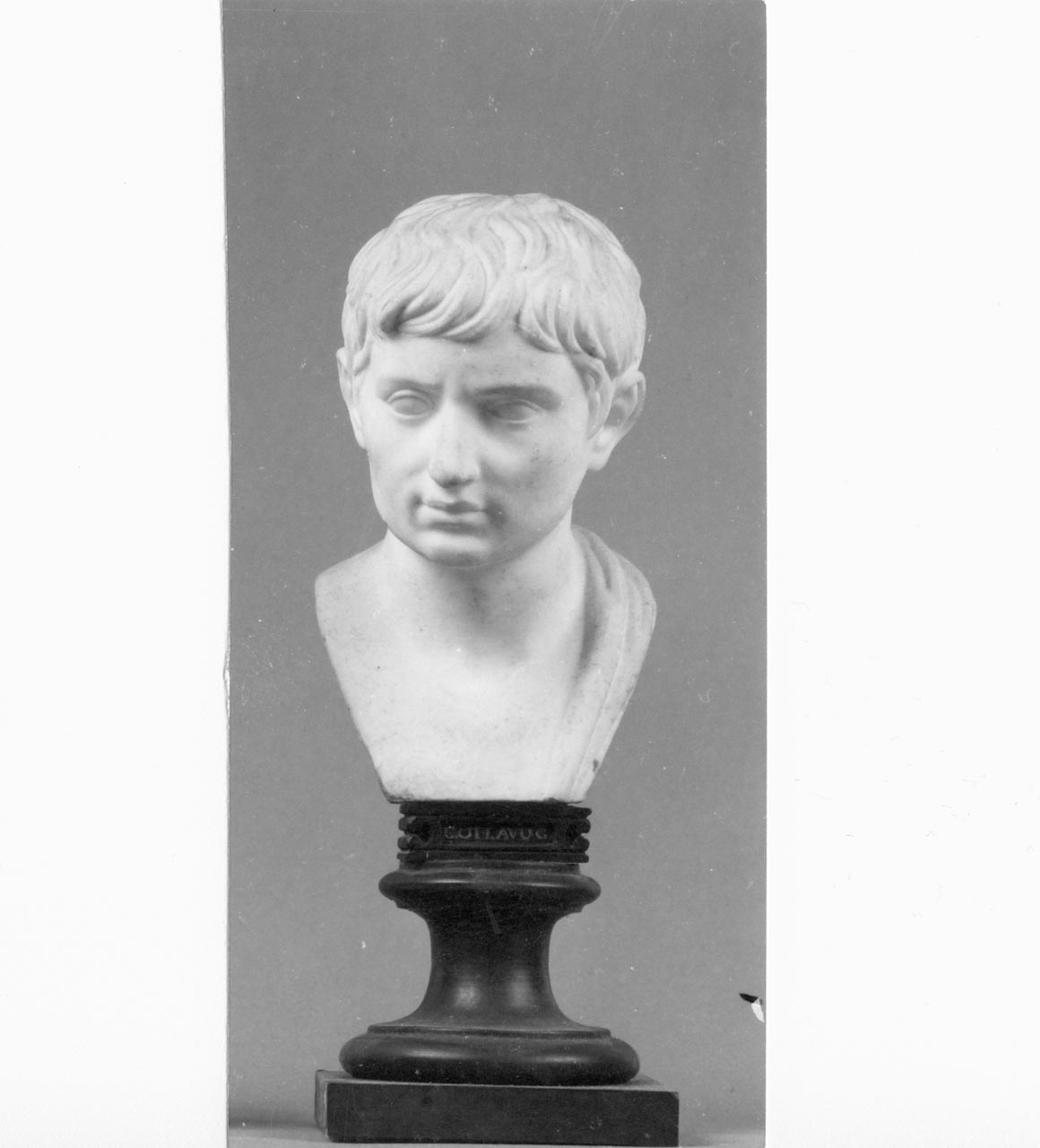 Busto di Augusto tipo "Azio" (busto) di Filippo Tagliolini - manifattura Reale Fabbrica di Napoli (XVIII)