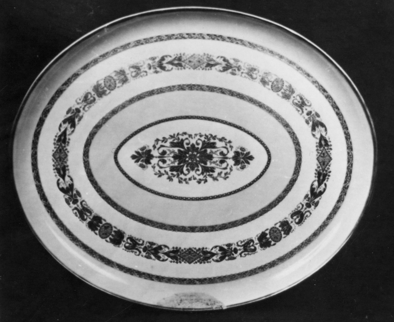 vassoio - manifattura viennese (XIX)