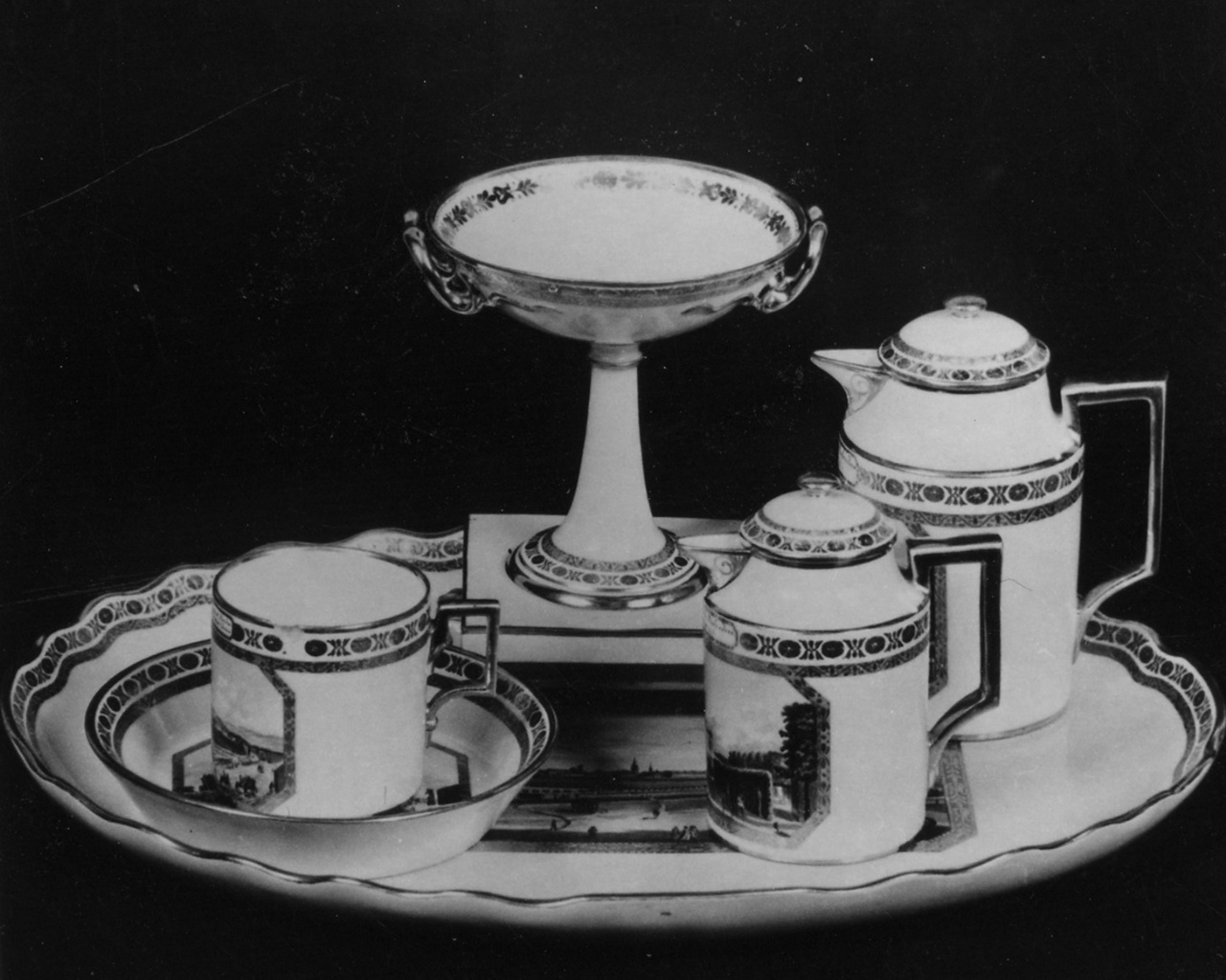 servizio da caffè, elemento d'insieme - Manifattura Imperiale di porcellane, Vienna (XIX)