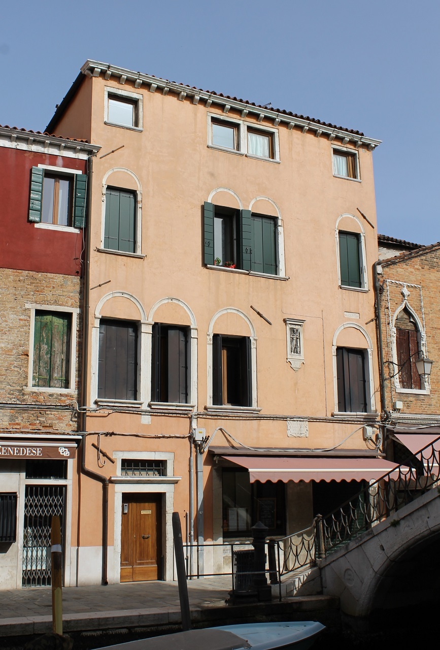 [Palazzo privato con corte in Fondamenta dei Vetrai, 35, 35A] (palazzo, privato, con corte) - Venezia (VE) 