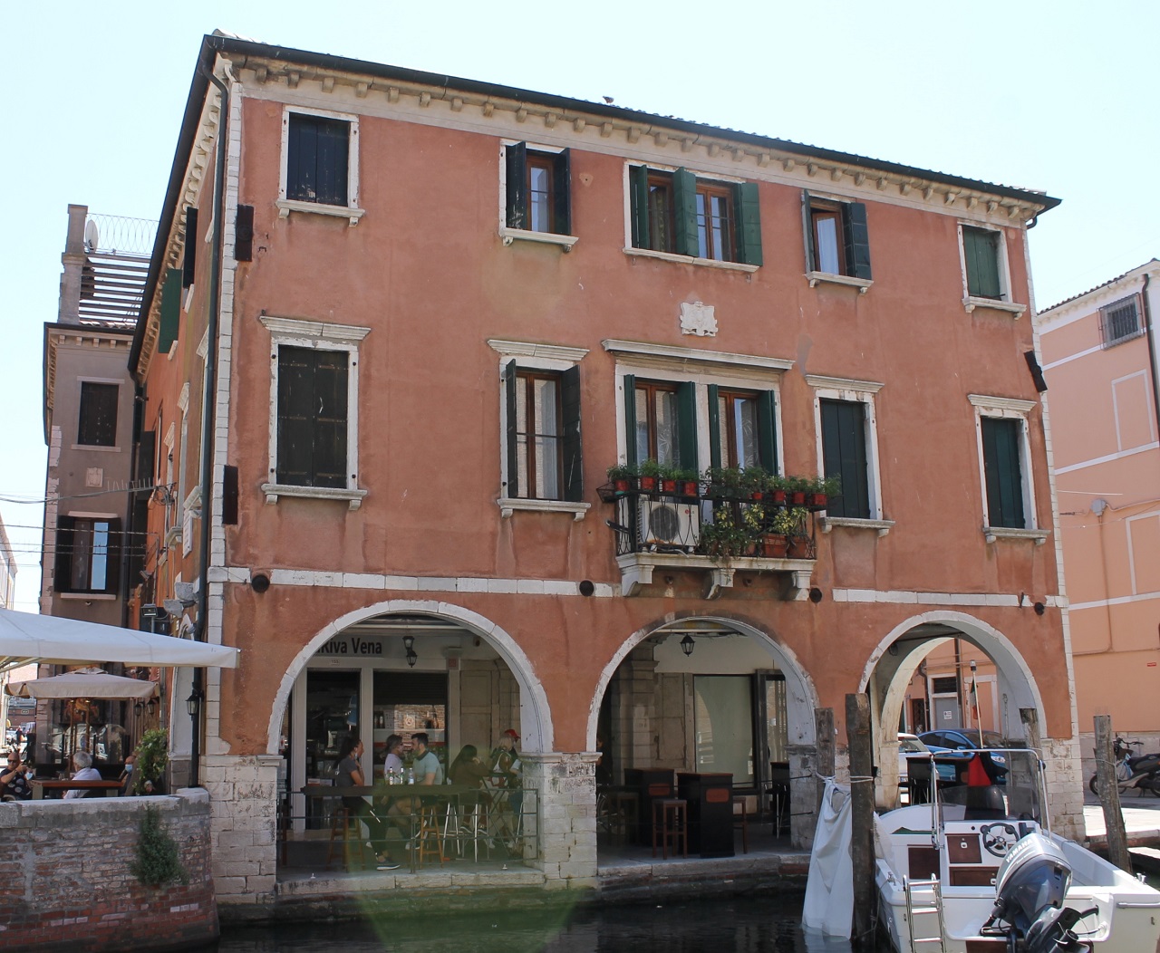 [Palazzo in Fondamenta Riva Vena, 1153, 1154, 1155] (palazzo) - Chioggia (VE)  (XVI, fine)