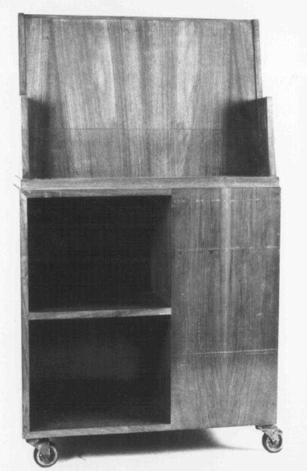 portariviste di Ponti Gio (secondo quarto sec. XX)