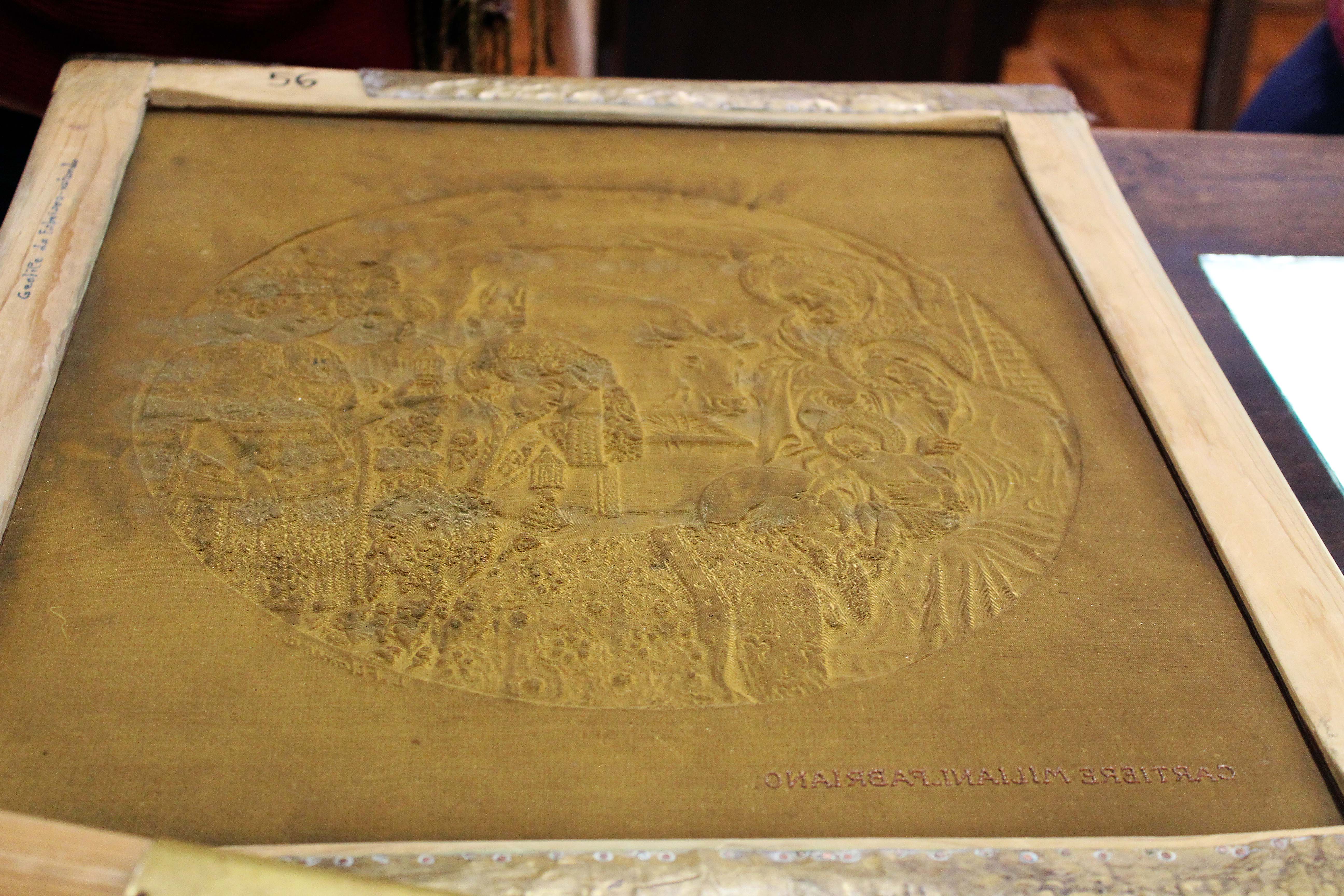 Arte della carta filigranata di Fabriano: Saperi intorno la forma velina con filigrana in chiaro-scuro (XXI)