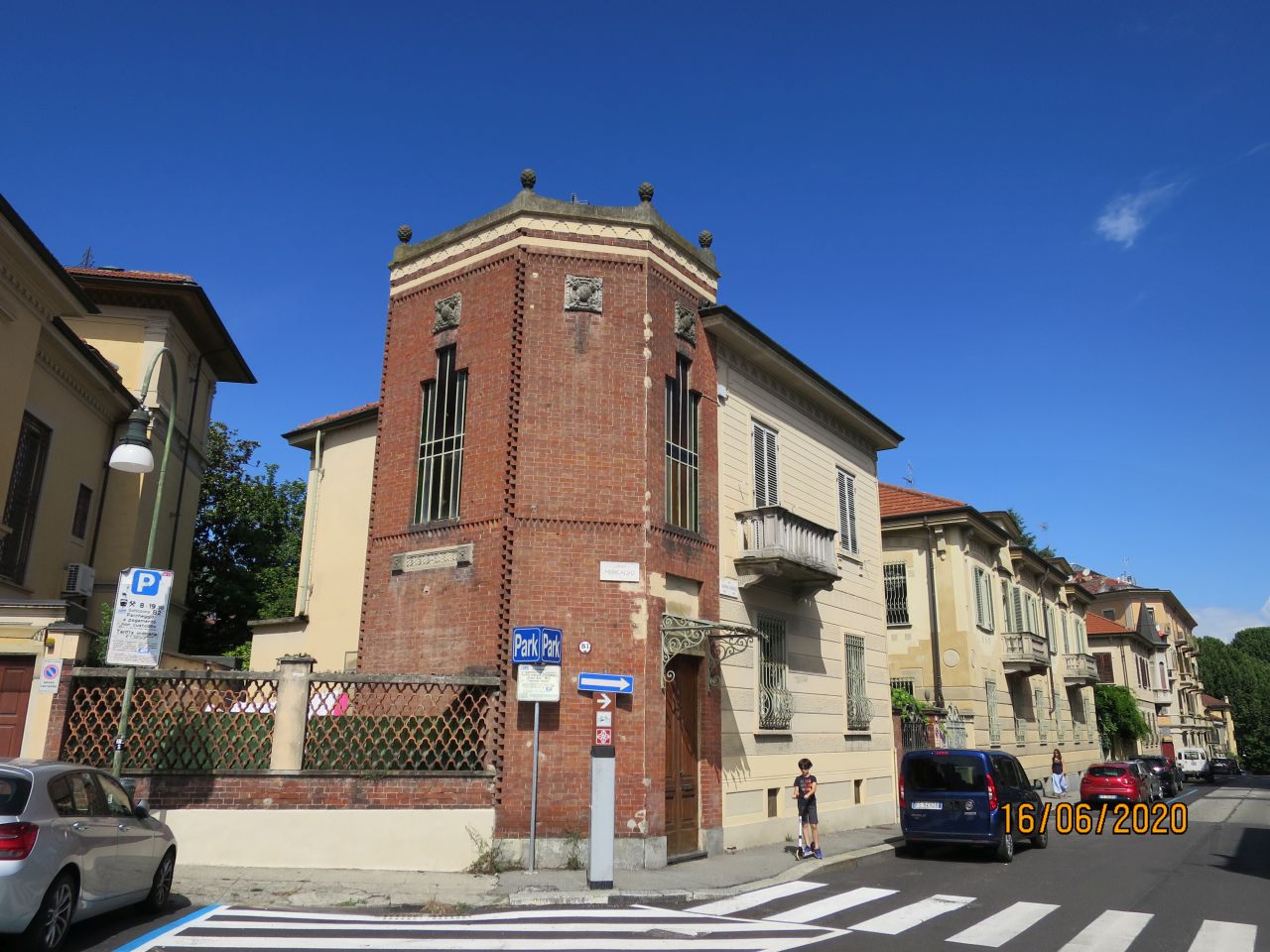 [Casa privata in via Moncalvo, 19, 23, via Cardinal Maurizio 22] (casa) - Torino (TO) 