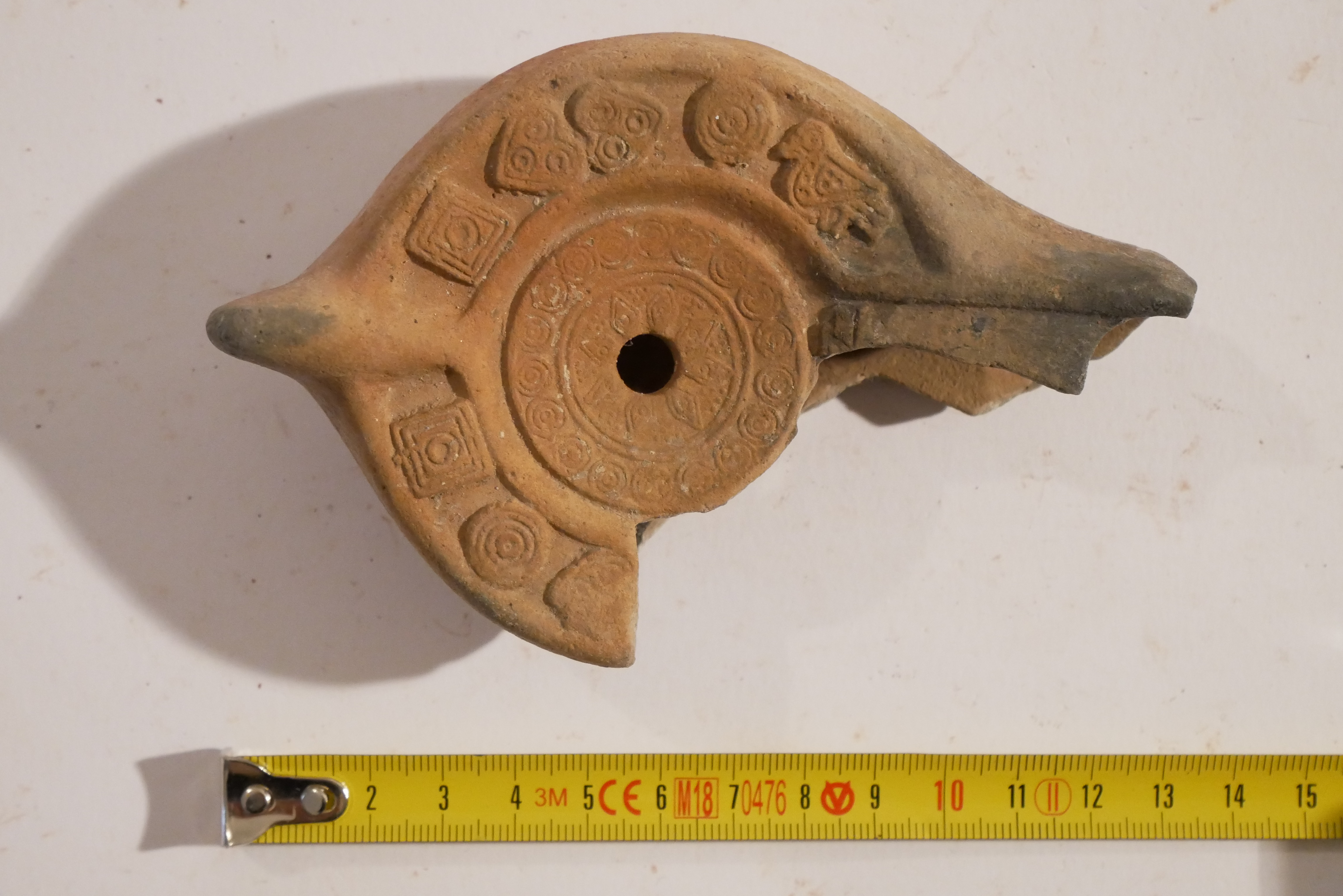 SINGOLO OGGETTO/ lucerna, SECOLI/ V