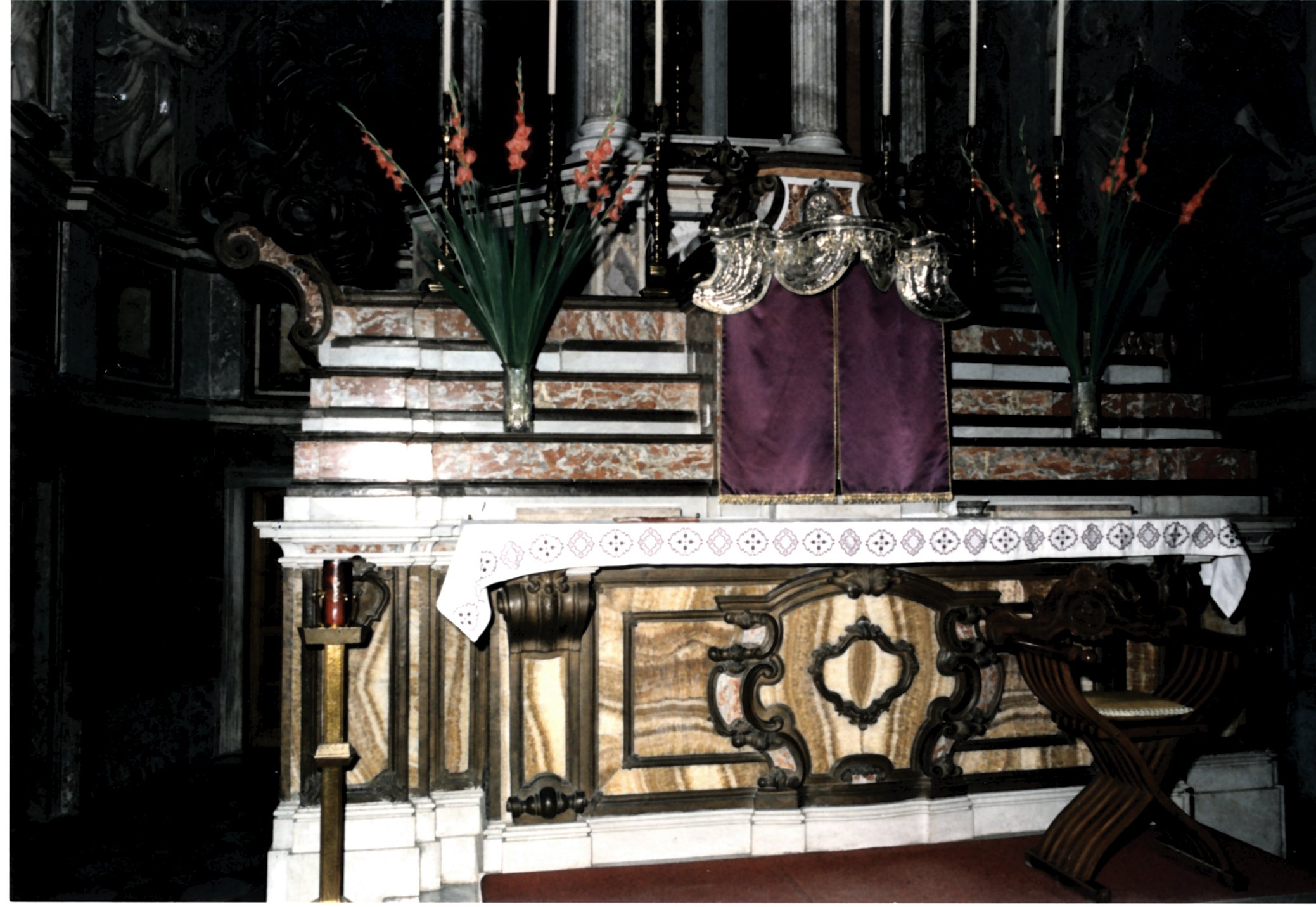 altare - produzione siciliana (metà XX)