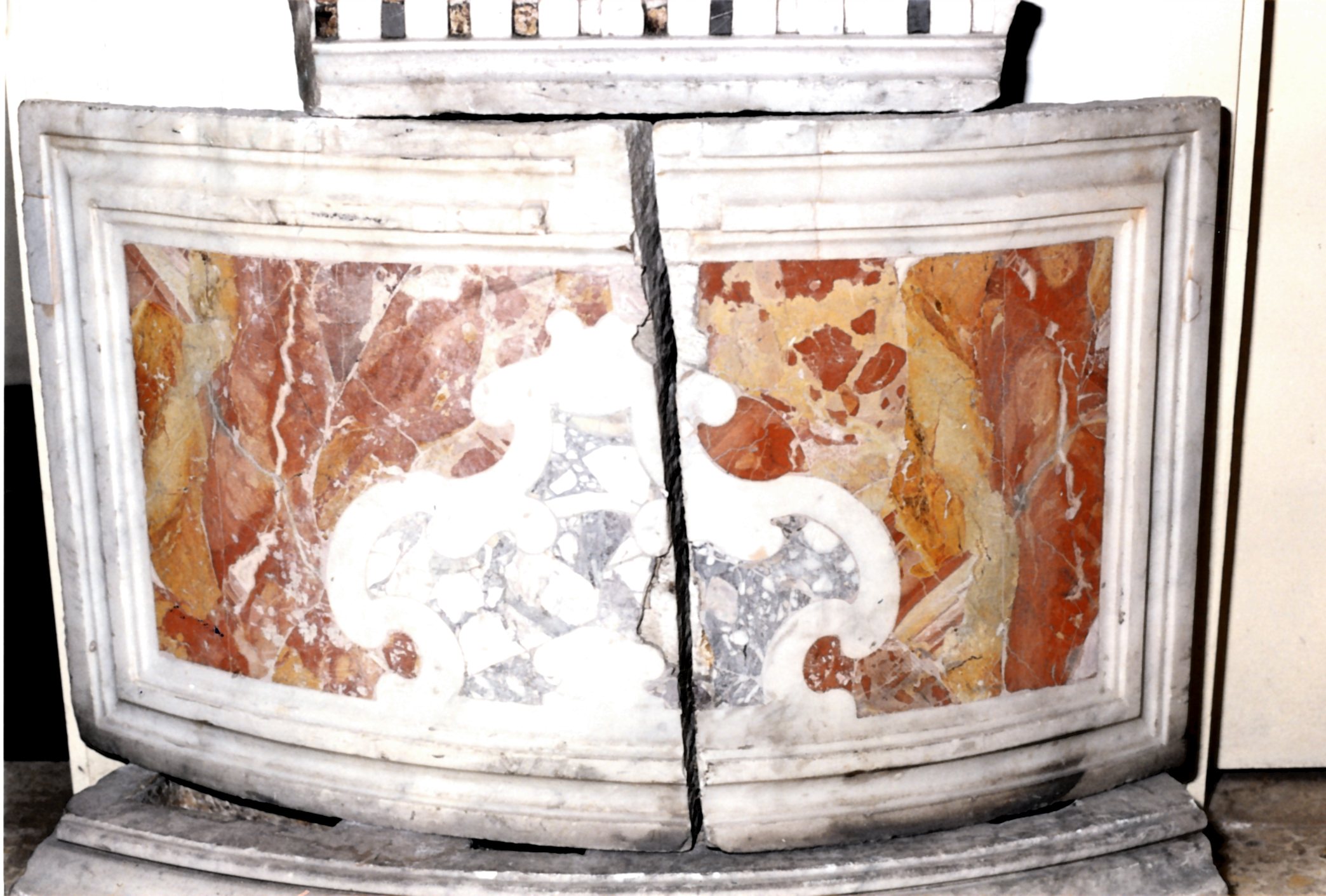 decorazione plastico-architettonica, frammento - ambito messinese (XVI-XVII)