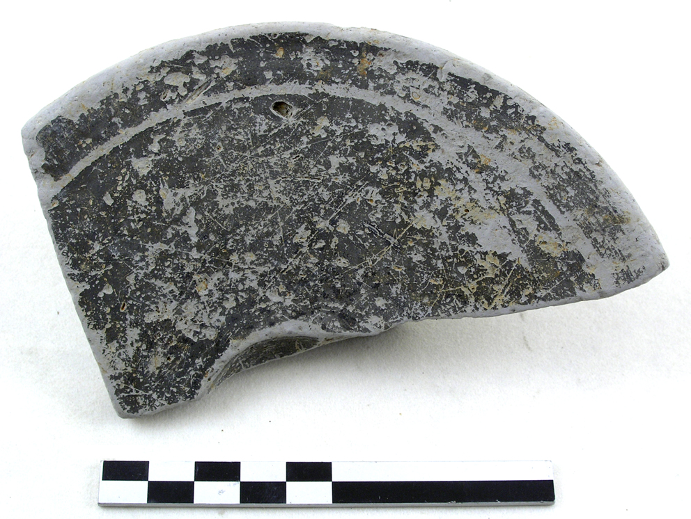 piatto - ambito etrusco-padano (IV a.C. metà-III a.C. inizio)