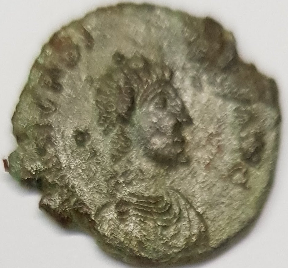 SINGOLO OGGETTO/ moneta, IV sec. d.C