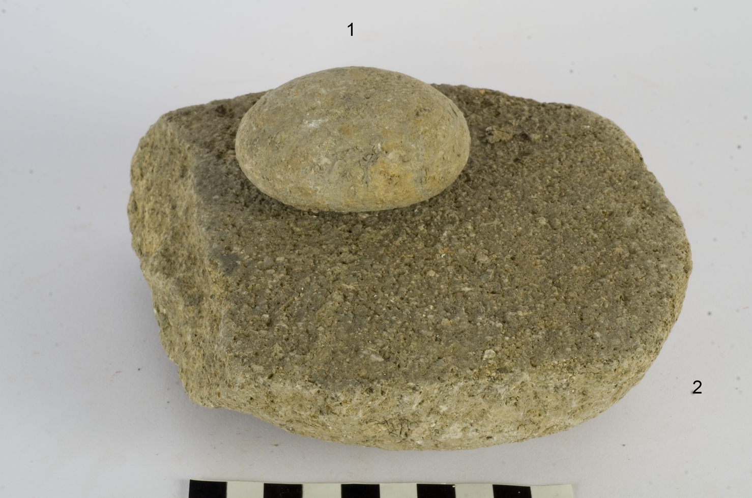 SINGOLO OGGETTO/ macina, Età del Bronzo recente