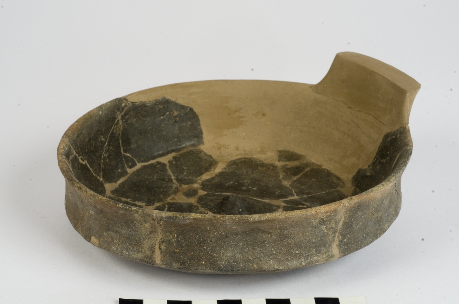 SINGOLO OGGETTO/ patera, Età del Bronzo recente