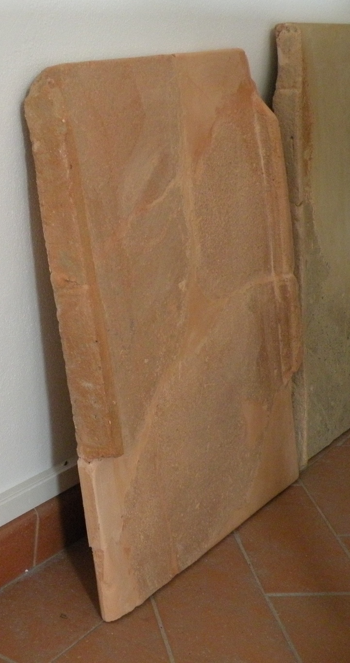 SINGOLO OGGETTO/ tegola, V sec. a. C