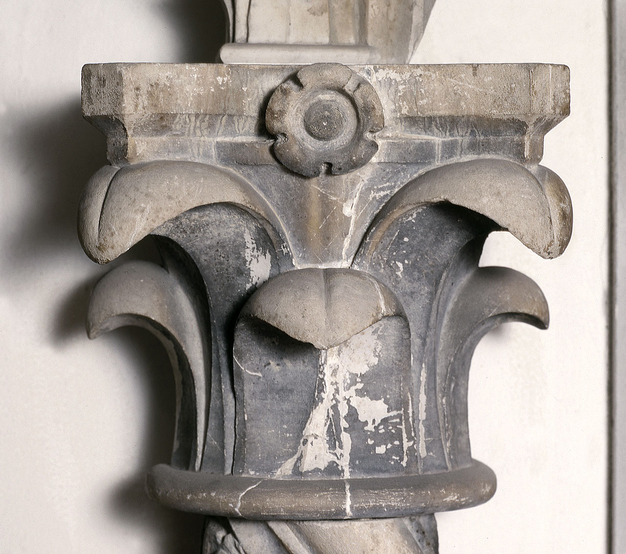 capitello - manifattura fiorentina (seconda metà sec. XIV)