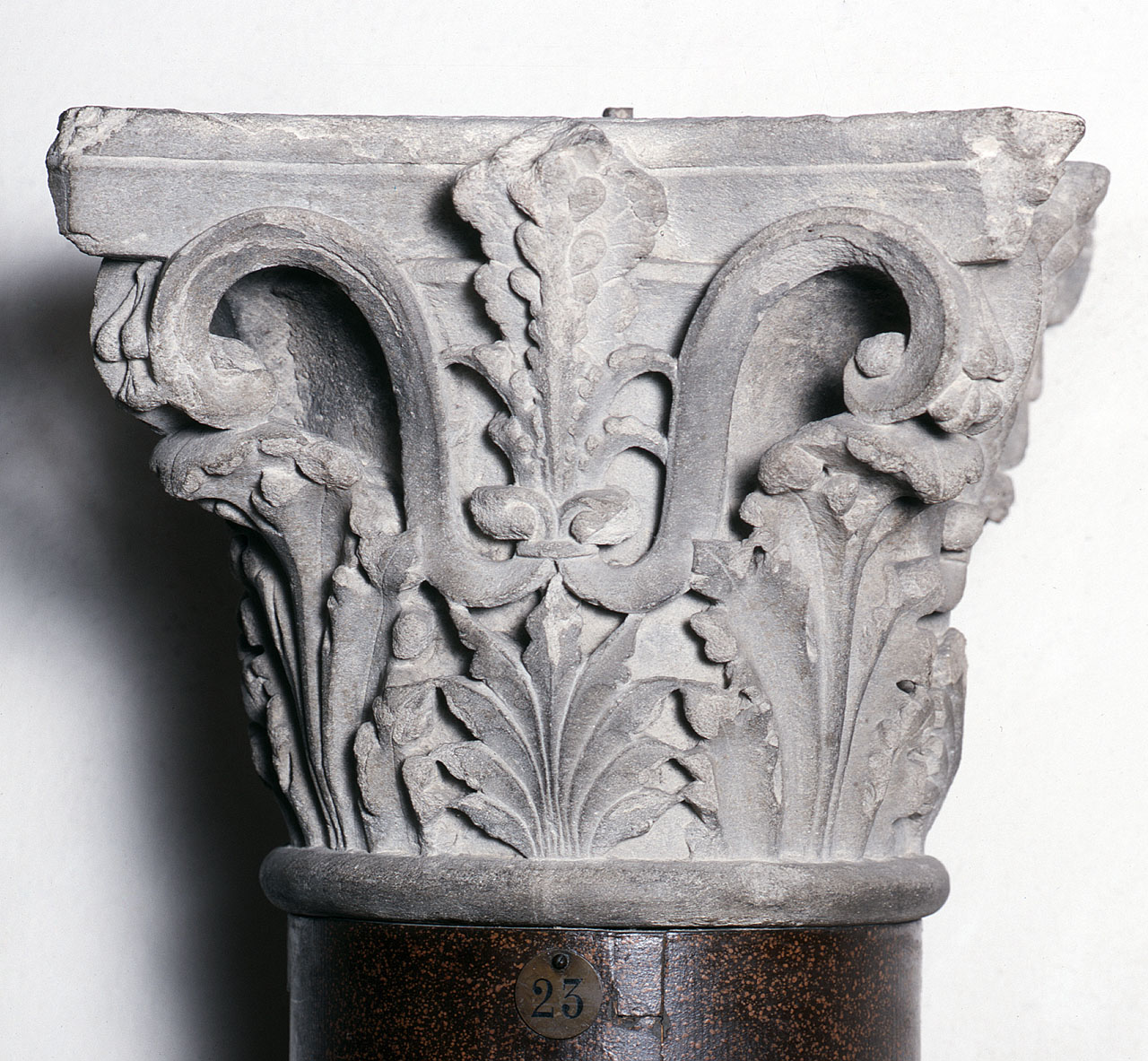 capitello - manifattura fiorentina (seconda metà sec. XV)