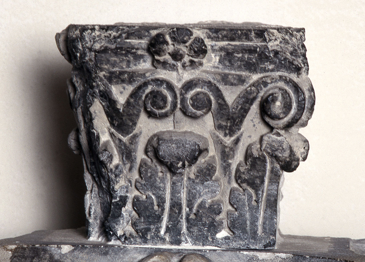 capitello - manifattura fiorentina (seconda metà sec. XIV)