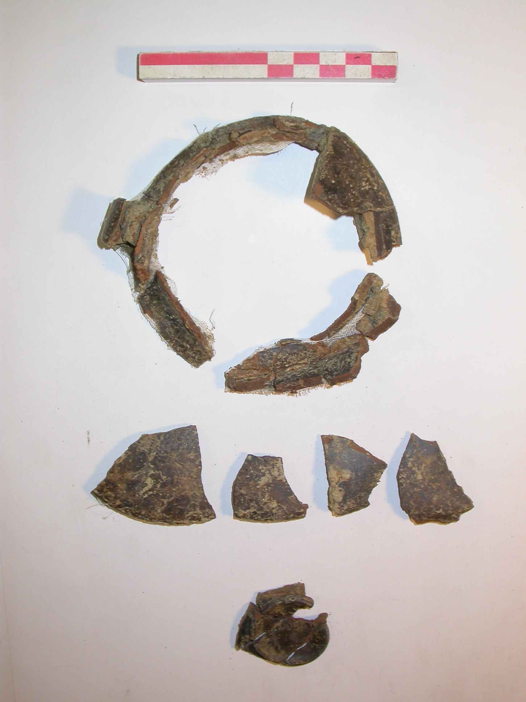 SINGOLO OGGETTO/ tazza, PERIODIZZAZIONI/ Protostoria/ Eta' del Ferro/ Prima eta' del Ferro