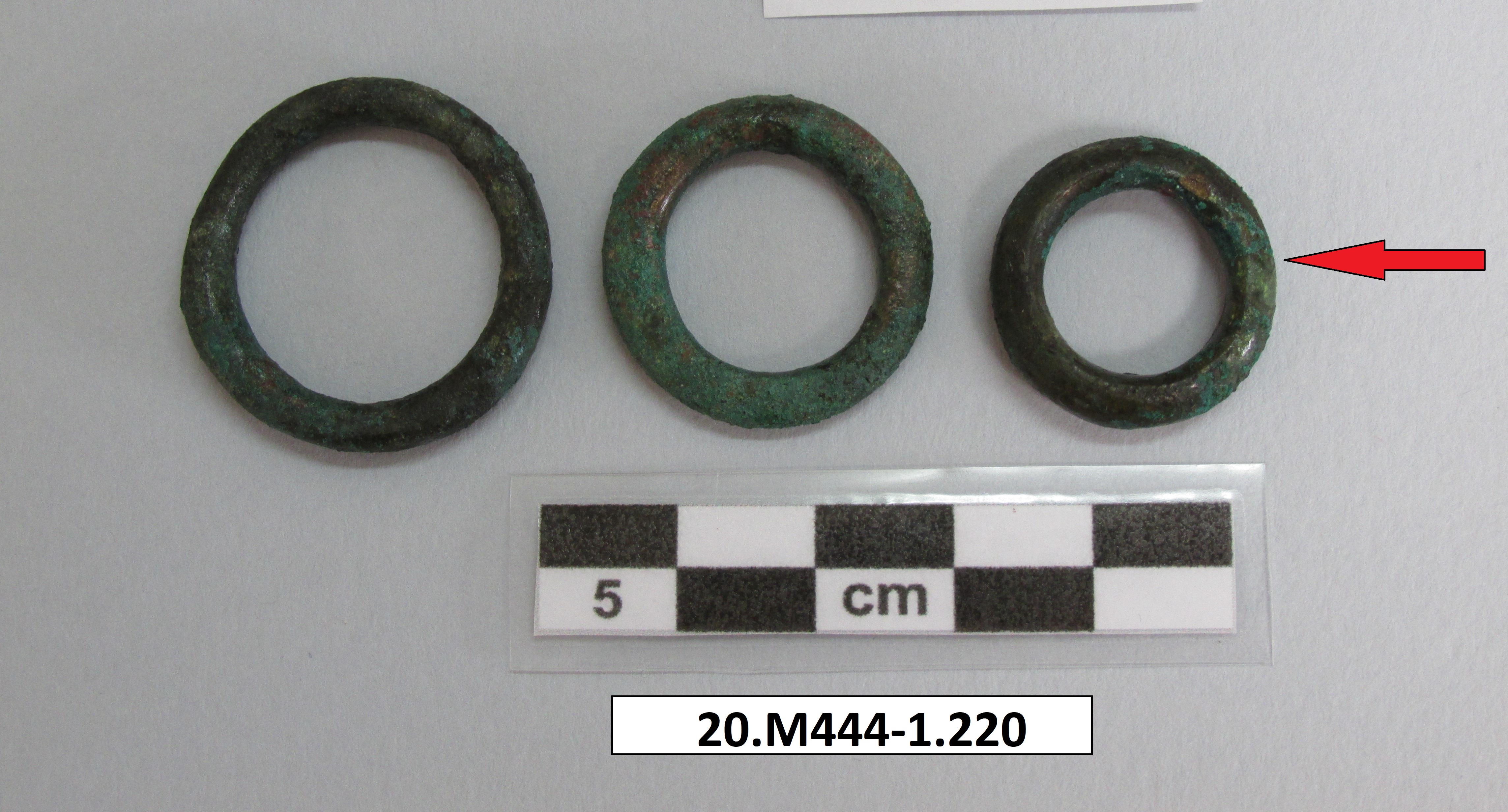 SINGOLO OGGETTO/ anello, SECOLI/ I