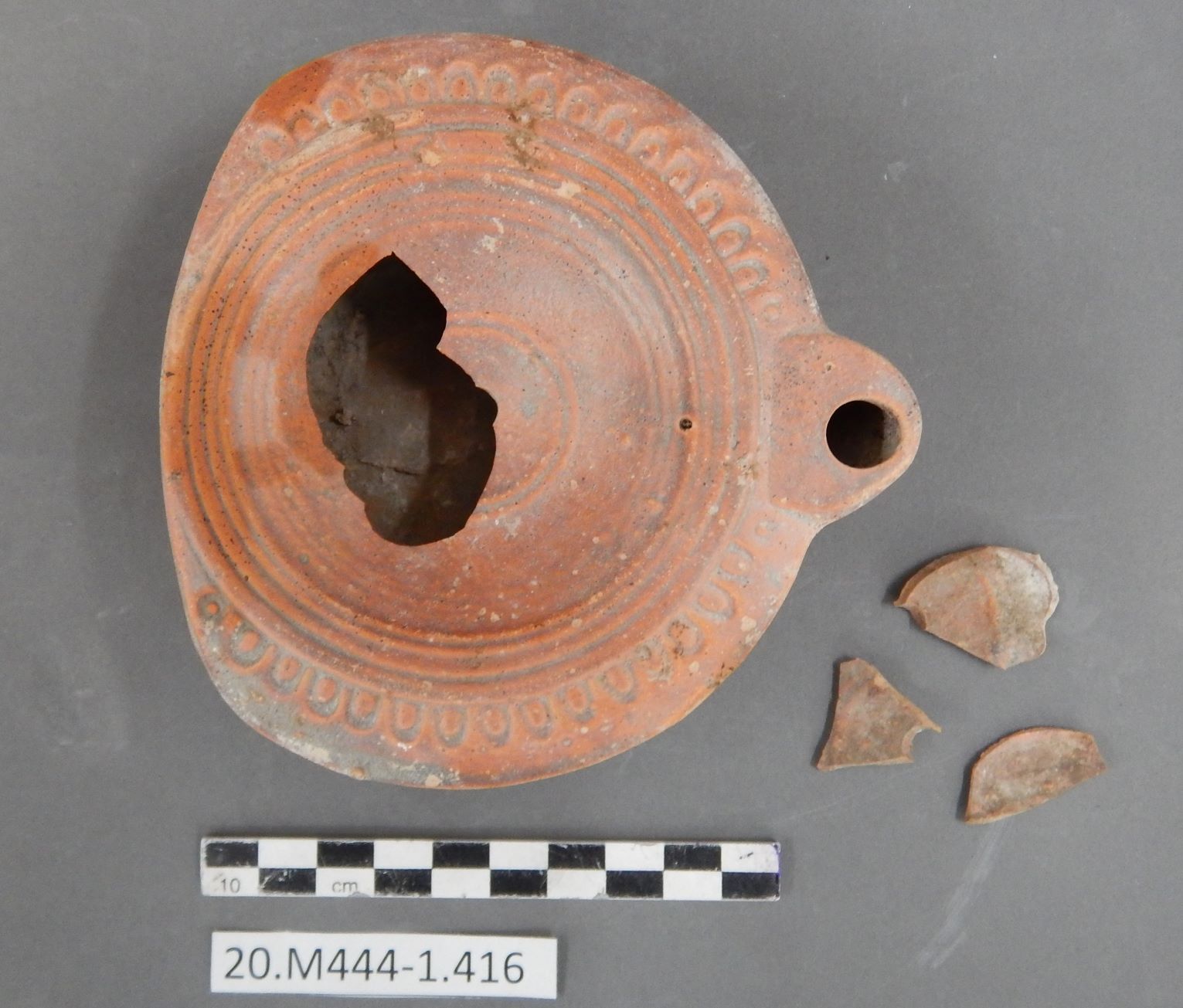 SINGOLO OGGETTO/ lucerna, SECOLI/ I