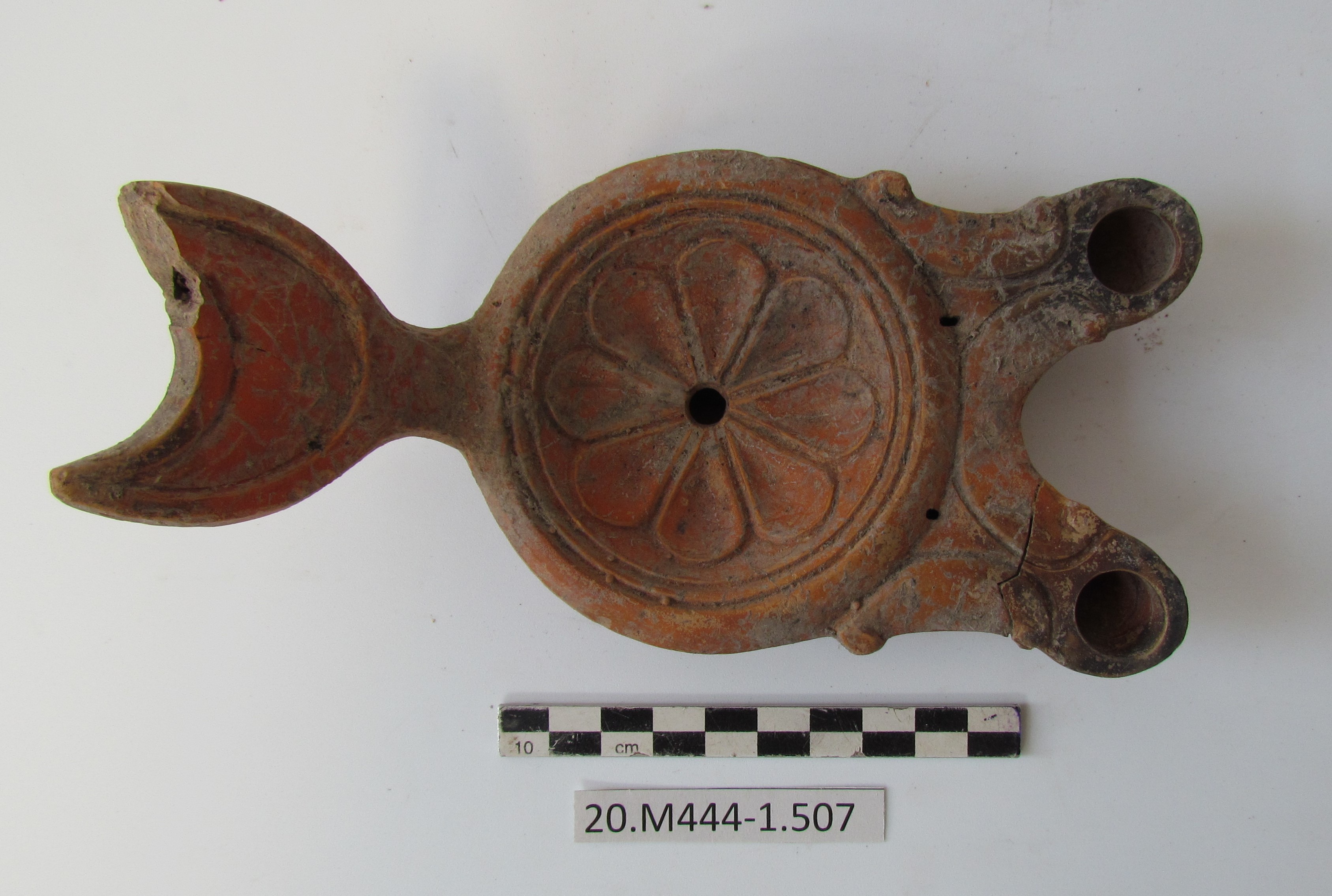 SINGOLO OGGETTO/ lucerna, SECOLI/ I