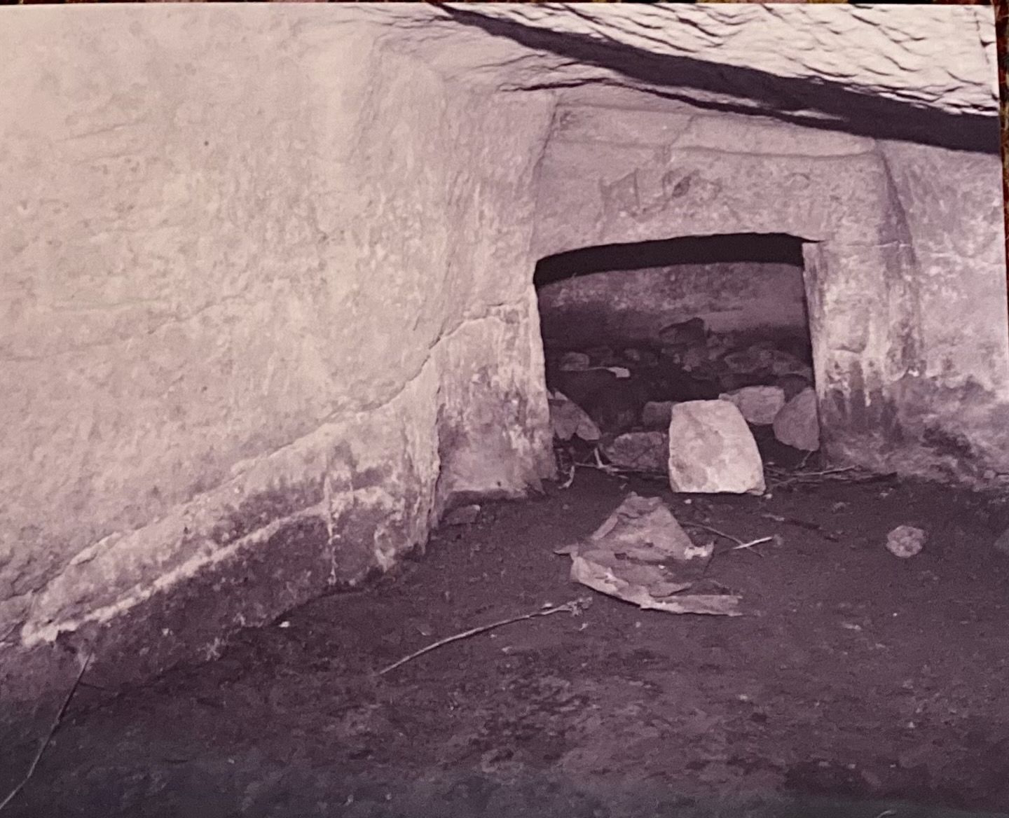 Domus de Janas Sa Menta I (tomba a camera ipogea) - Benetutti (SS)  (fine PERIODIZZAZIONI/ PREISTORIA/ Neolitico)