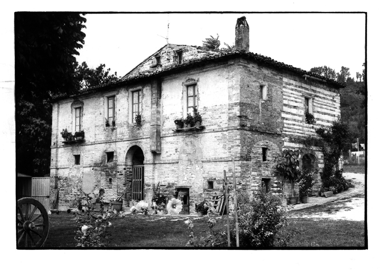 Casa colonica (casa colonica) - Pergola (PU) 