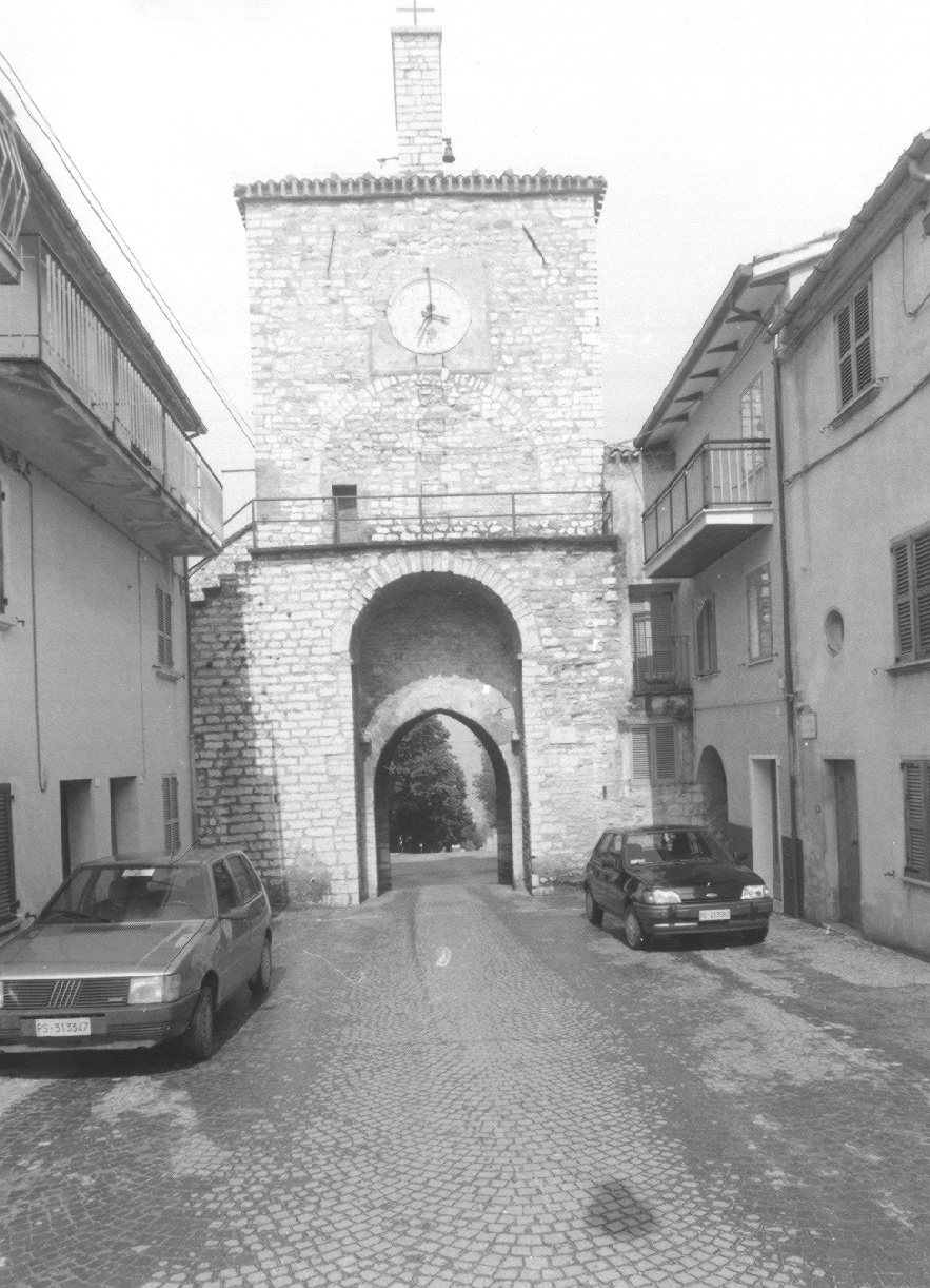 Porta Santa (porta, urbica) - Serra Sant'Abbondio (PU) 