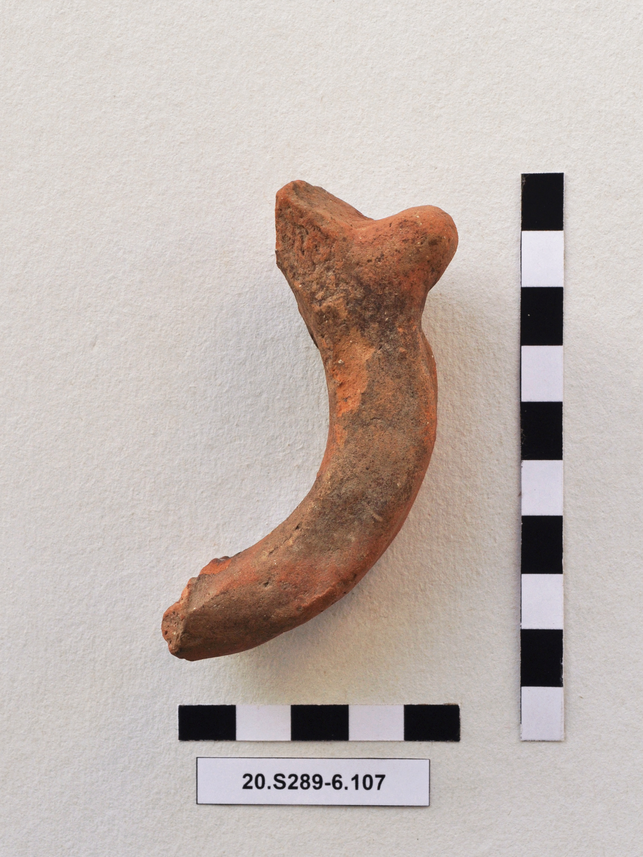 SINGOLO OGGETTO/ tazza, PERIODIZZAZIONI/ Protostoria/ Eta' del Bronzo/ Eta' del Bronzo antico