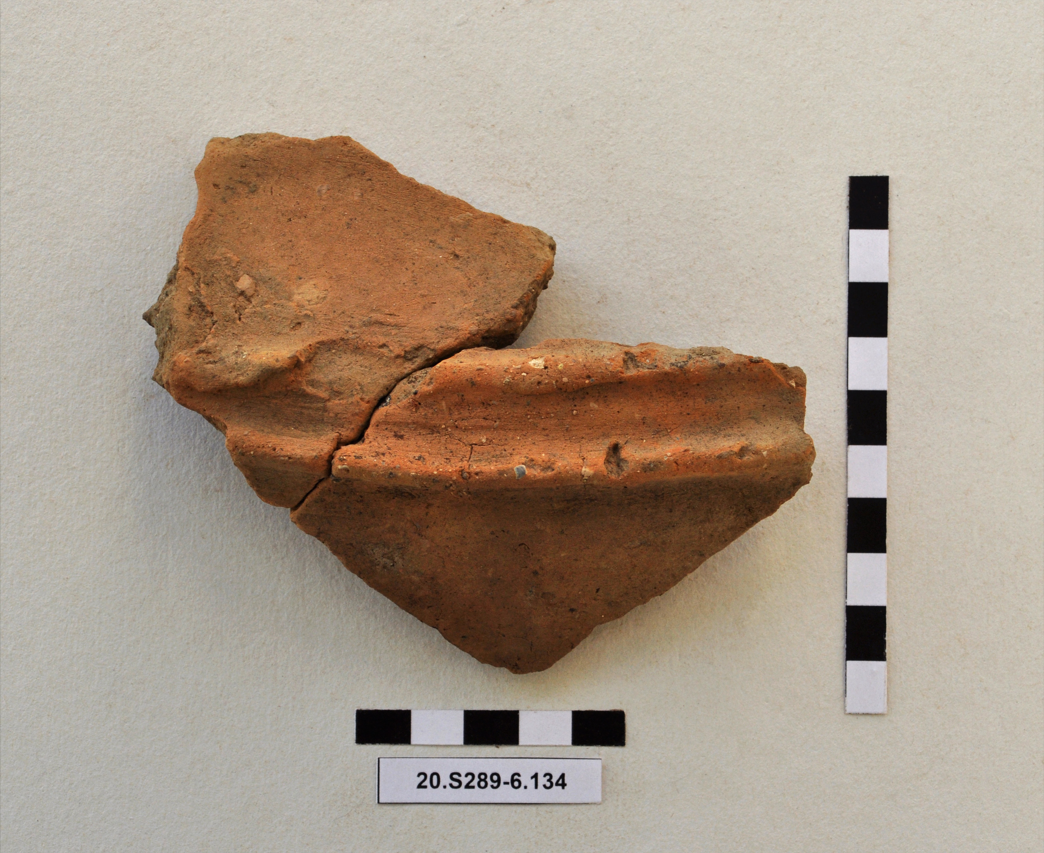 SINGOLO OGGETTO/ biconico, PERIODIZZAZIONI/ Protostoria/ Eta' del Bronzo/ Eta' del Bronzo medio