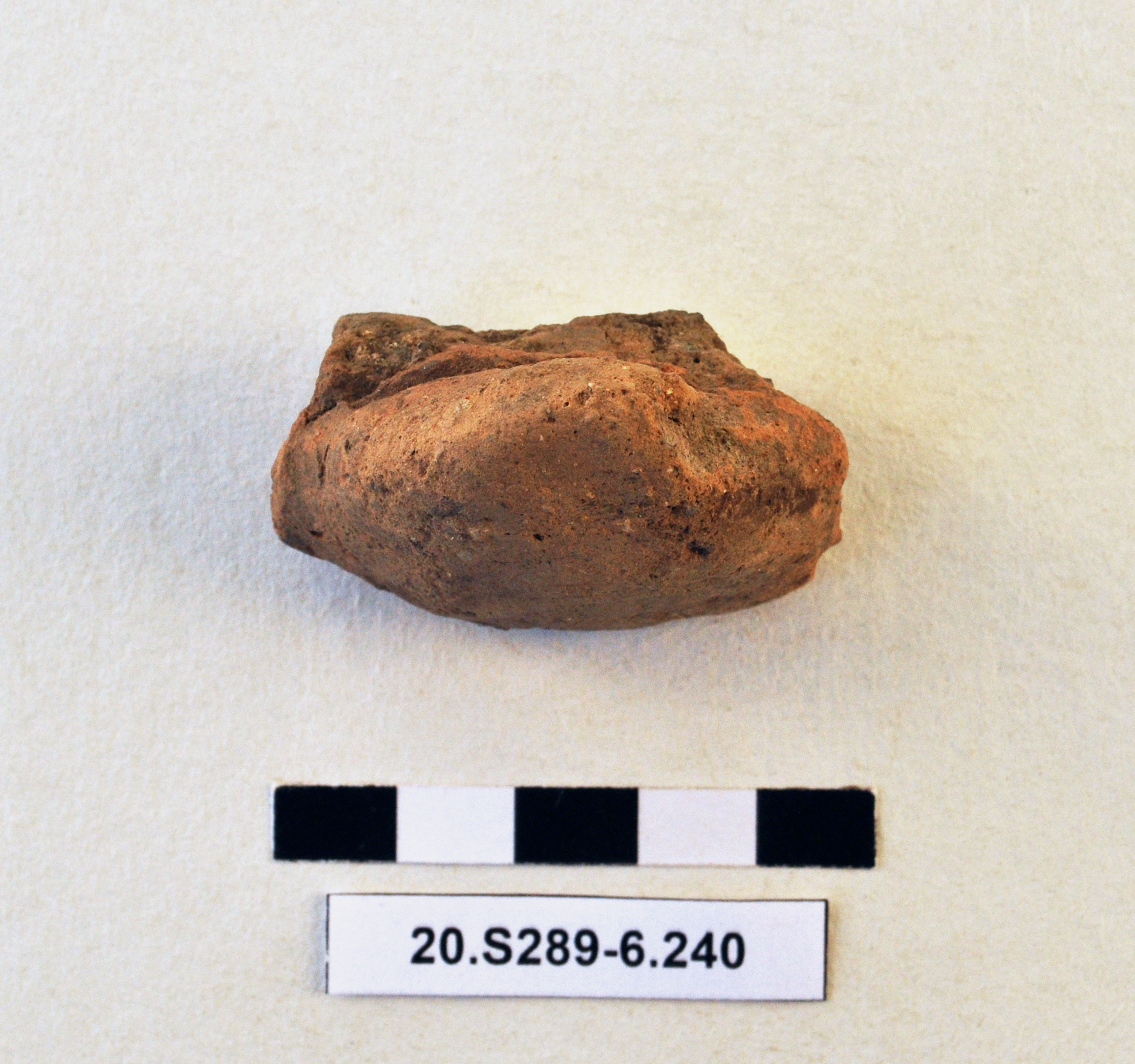 SINGOLO OGGETTO/ biconico, PERIODIZZAZIONI/ Protostoria/ Eta' del Bronzo/ Eta' del Bronzo antico