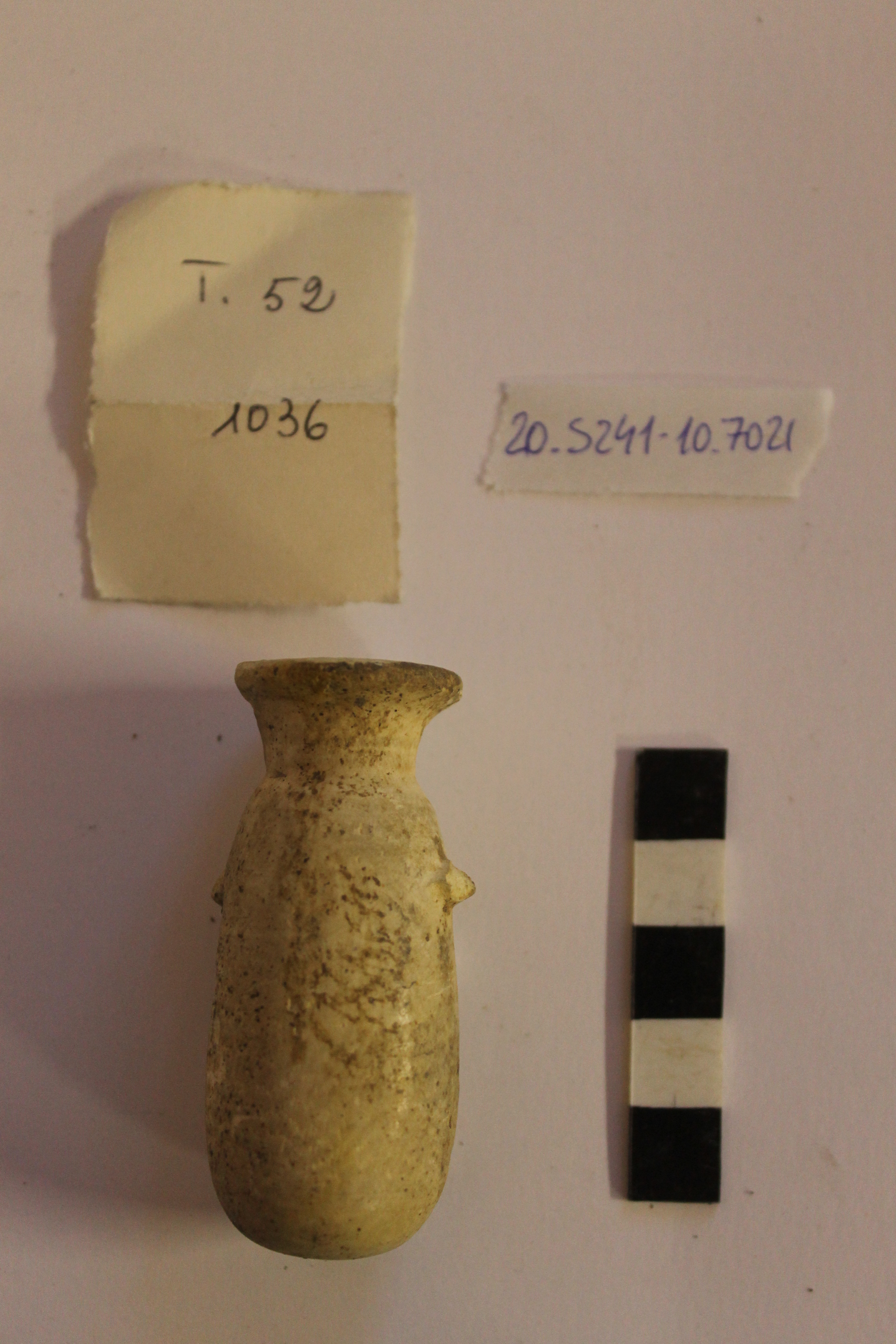 SINGOLO OGGETTO/ alabastron, SECOLI/ V a.C