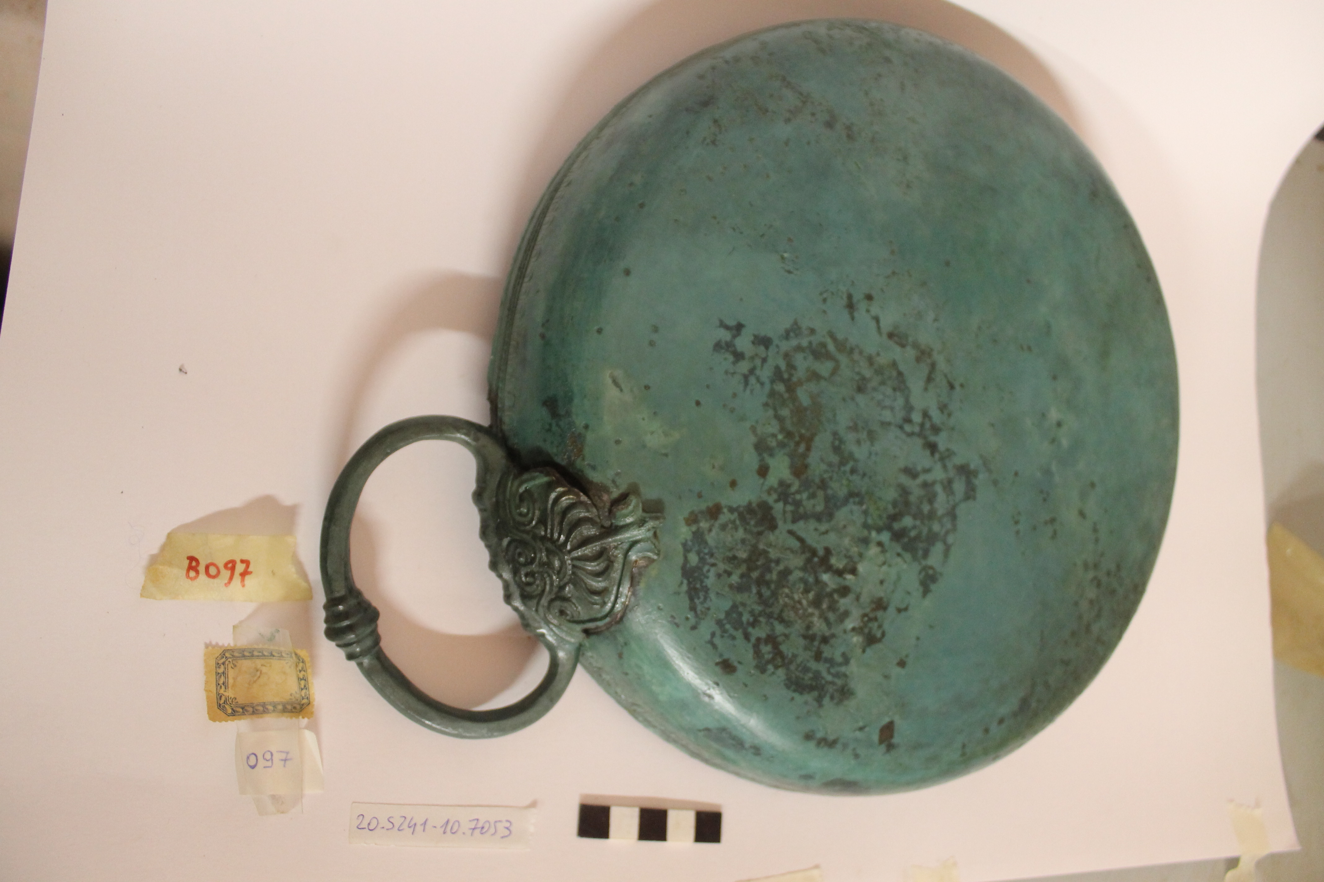 SINGOLO OGGETTO/ patera, SECOLI/ V a.C