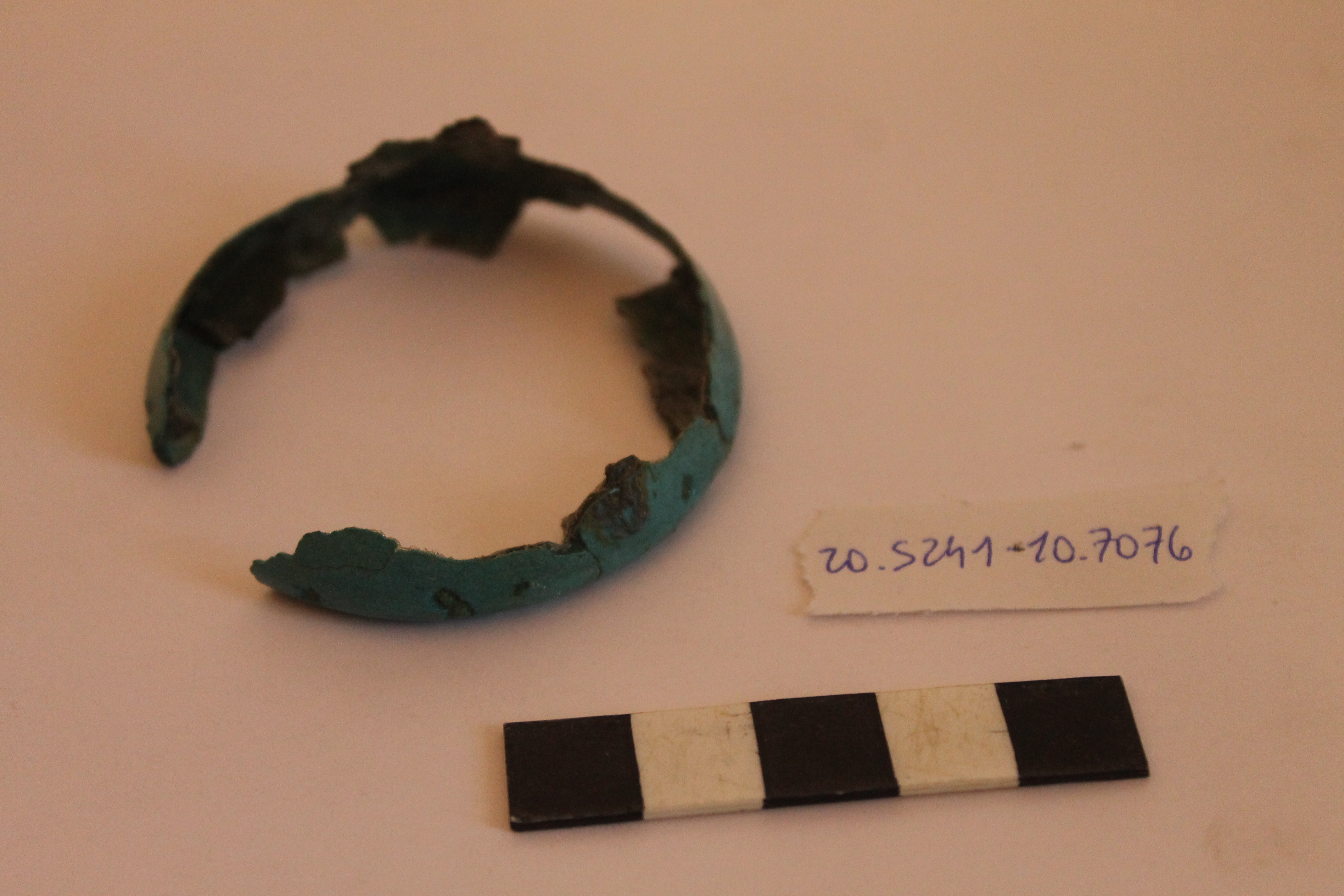 SINGOLO OGGETTO/ attingitoio, SECOLI/ V a.C