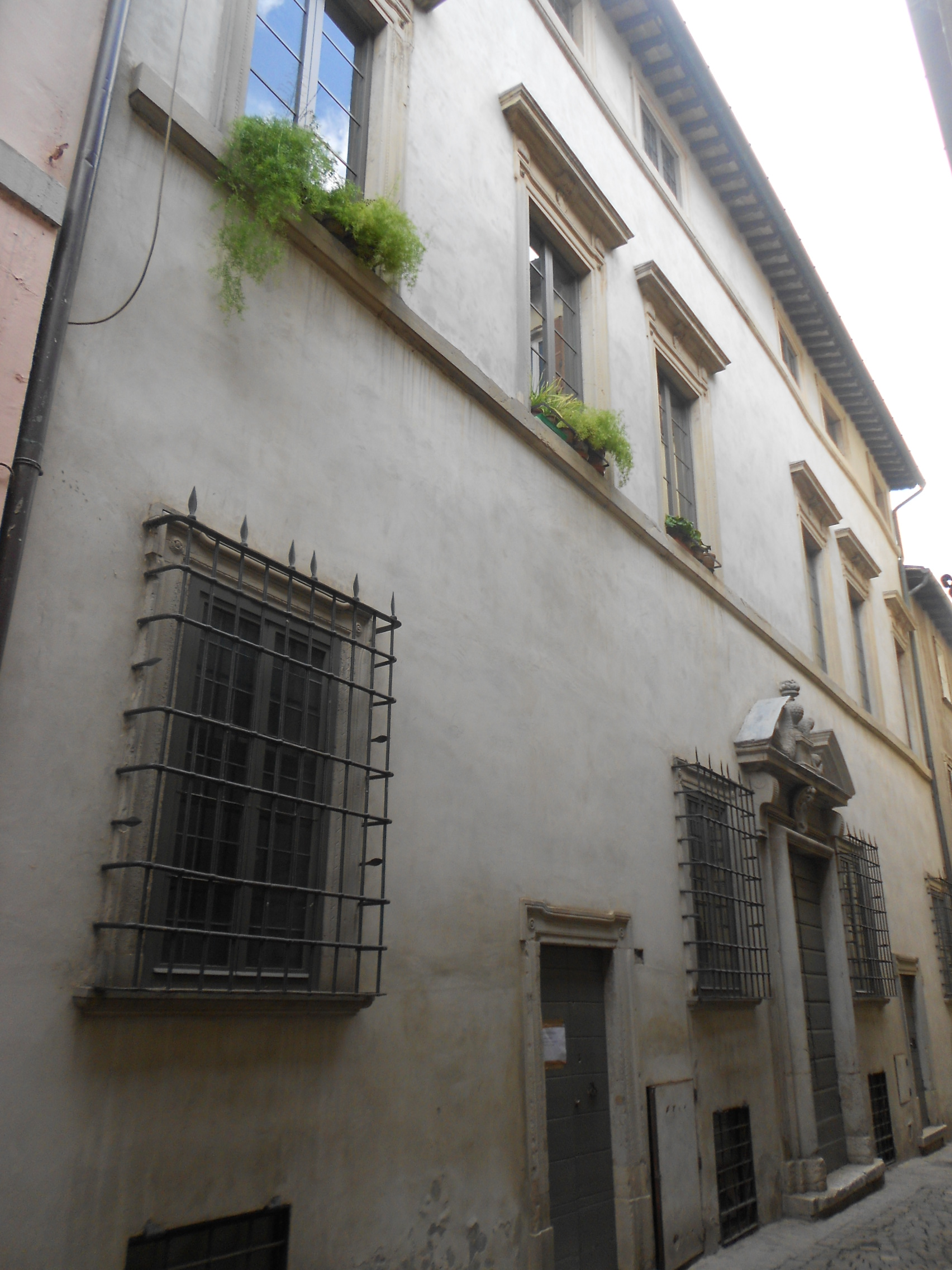 Palazzo Sabbatelli (palazzo, nobiliare) - Fossombrone (PU)  (XVII, seconda metà)