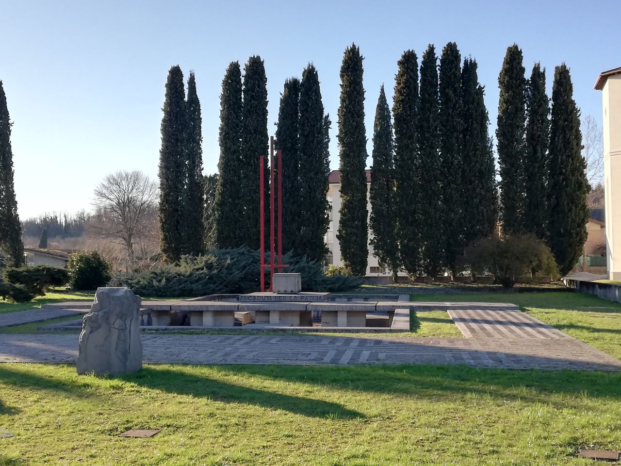 parco, commemorativo/ ai caduti di tutte le guerre, Parco della Rimembranza ai caduti di Nimis - ambito Italia Settentrionale (XX, XX)