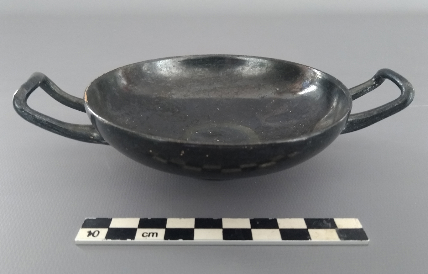 SINGOLO OGGETTO/ kylix, SECOLI/ IV a.C