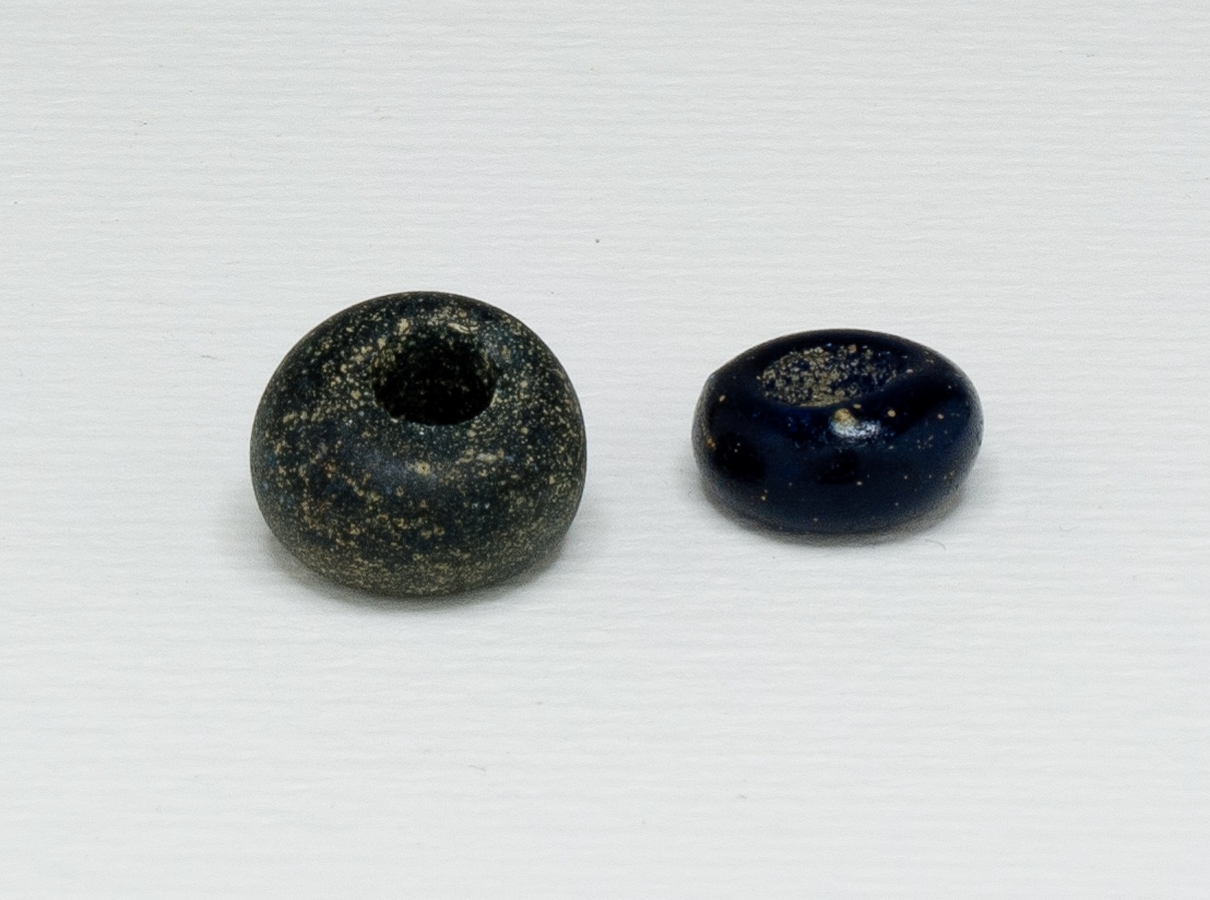 perle 2 (Seconda metà sec. IV a.C)